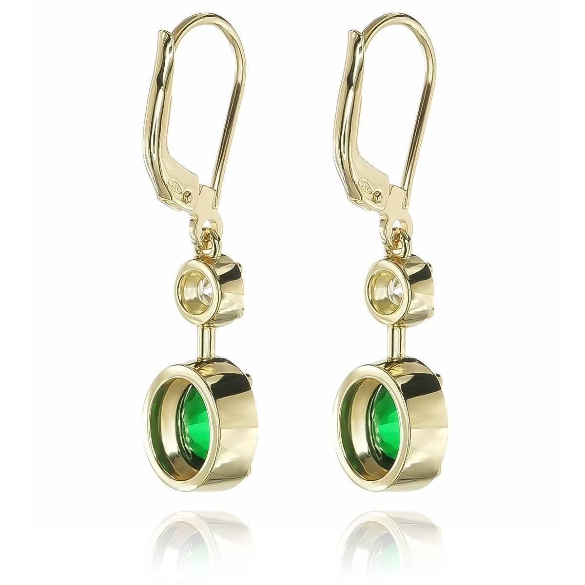 Donna Pietra Tsavorite naturale di 3,52 carati in oro giallo 18 carati con rapporto DIAS/GIA in vendita