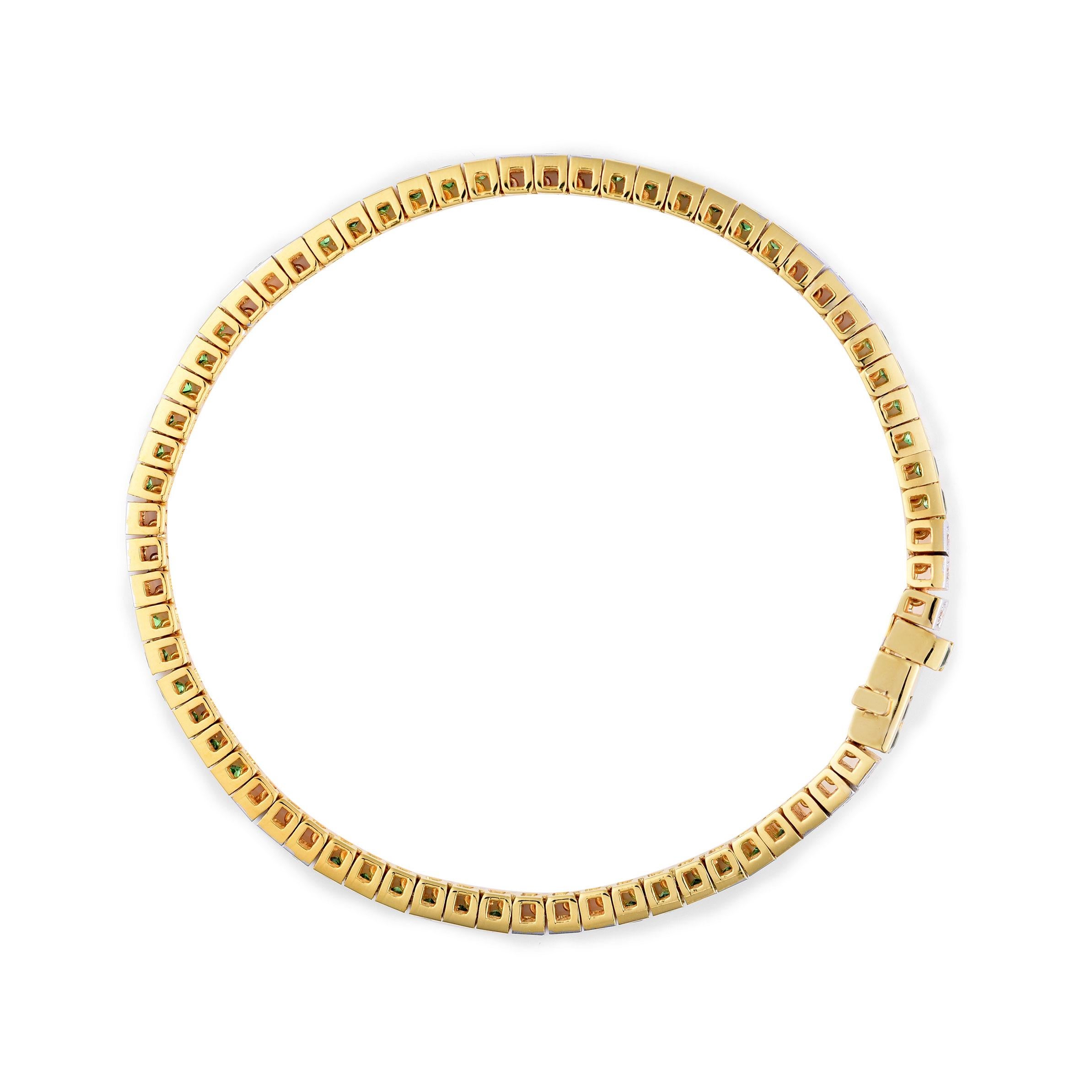 Natürliche Tsavoritsteine 4,02 Karat in 14K Gelbgold Armband mit Diamanten im Zustand „Neu“ im Angebot in Los Angeles, CA