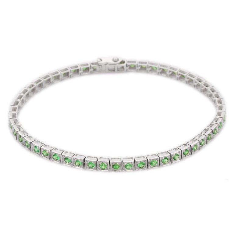 Natürliches Tsavorit-Tennisarmband aus 18 Karat massivem Weißgold, Nieten 1