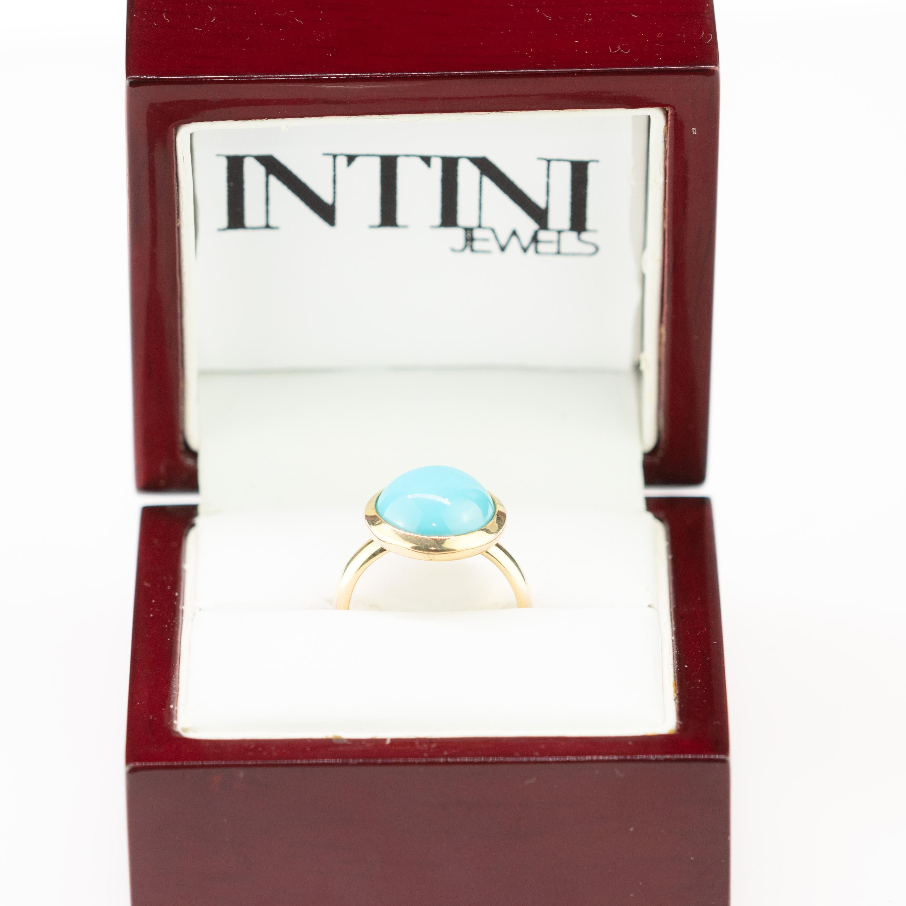 Women's or Men's Natural Turquoise 18 Karat Yellow Gold Solitaire Round Cabochon Cocktail Ring