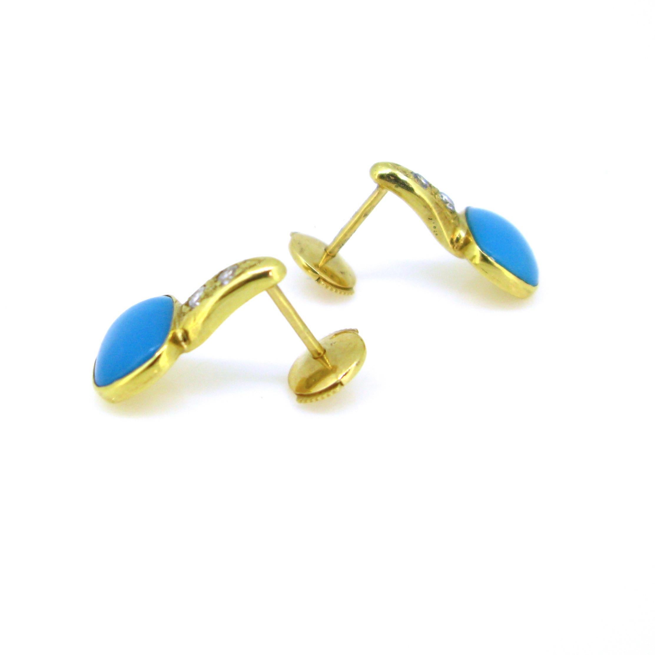 Natural Turquoise and Diamonds Yellow Gold Studs Earrings In Good Condition For Sale In London, GB
