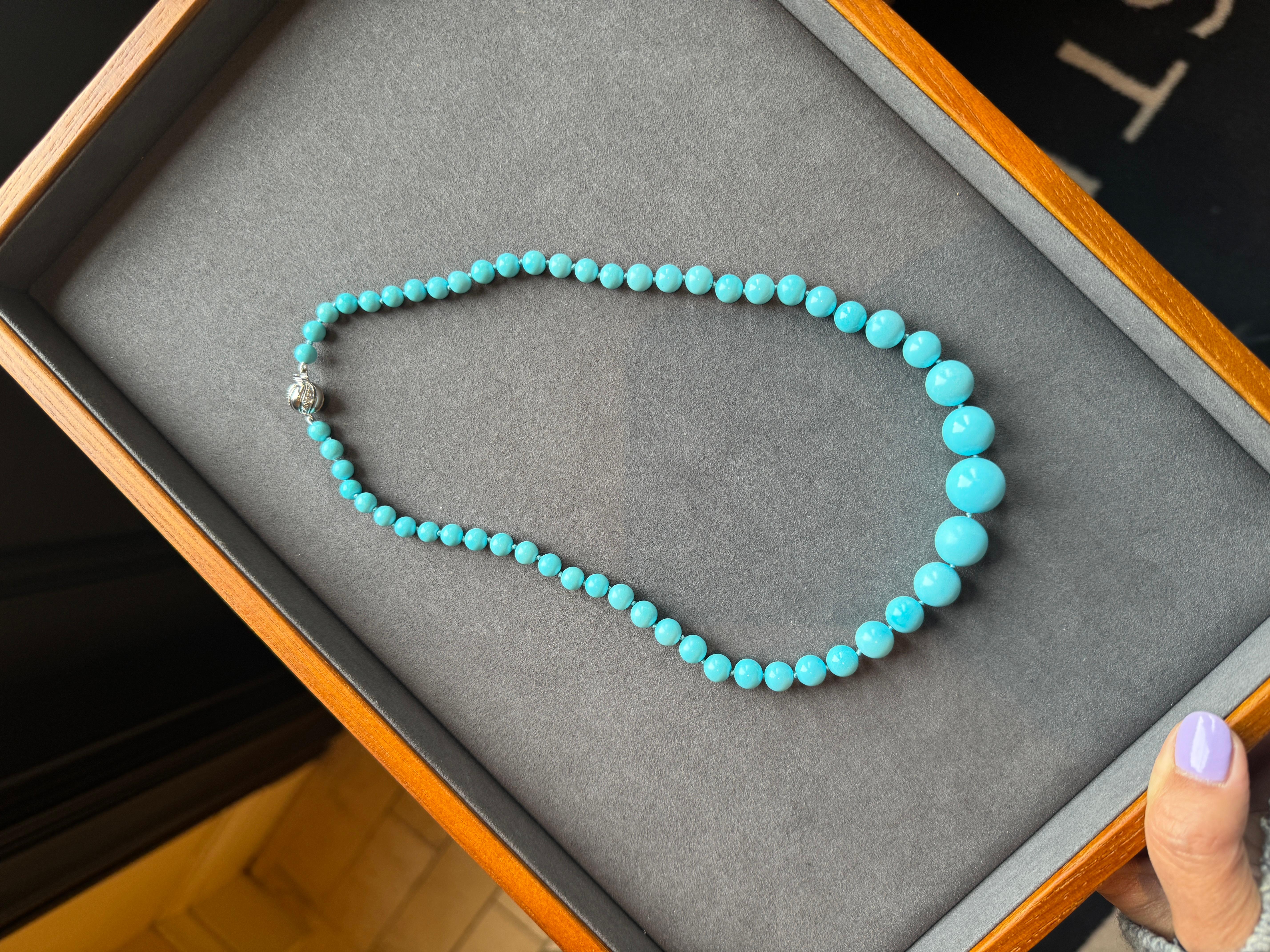 GIA Certified Natural Turquoise Beaded Necklace In New Condition For Sale In San Mateo, CA