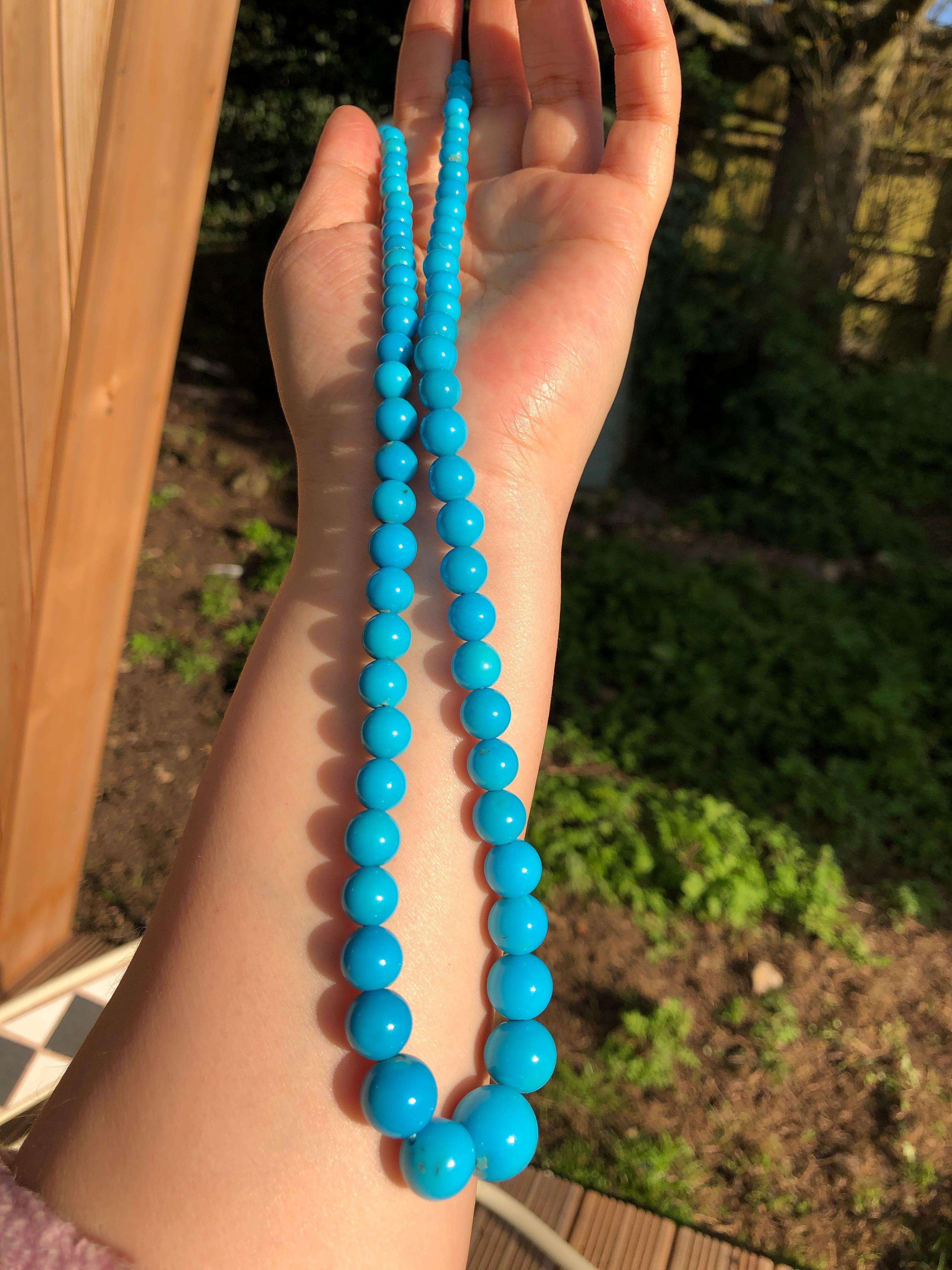 Weight: 59 g
Length: 54 cm
Bead Size: 4-12mm
Clasp marked 750

Beautiful 18K yellow gold and natural turquoise necklace. The natural sleeping beauty turquoise has got rich and bright blue which is the top colour in the turquoise colour range.

Every