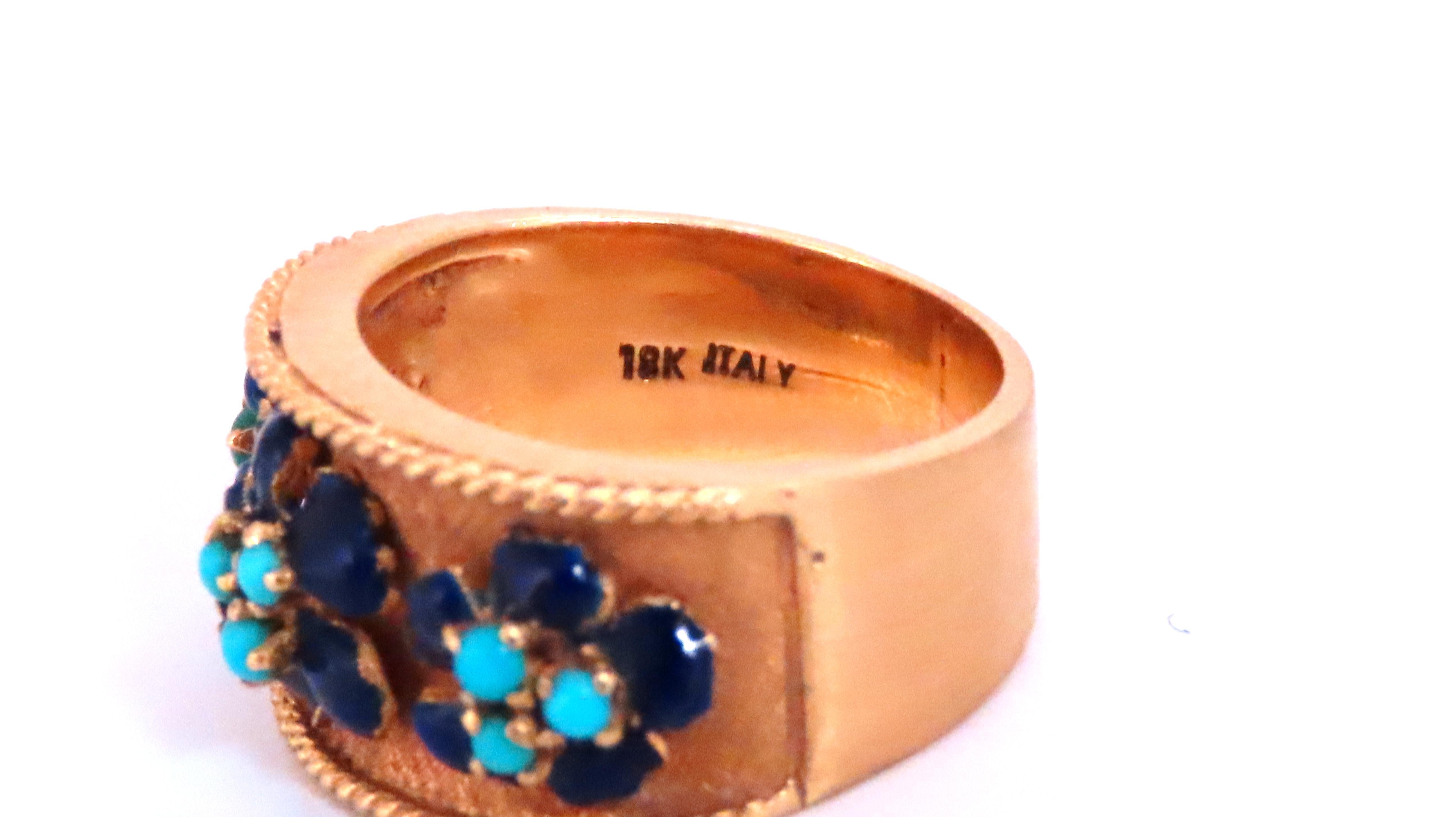 Contemporary Natural Turquoise Blue Daisy Petal Vintage Ring 18kt Gold Ref 12300 For Sale