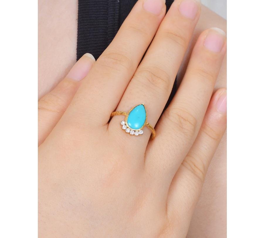 Natural Turquoise & Diamond Ring 18K gold In New Condition For Sale In jaipur, IN