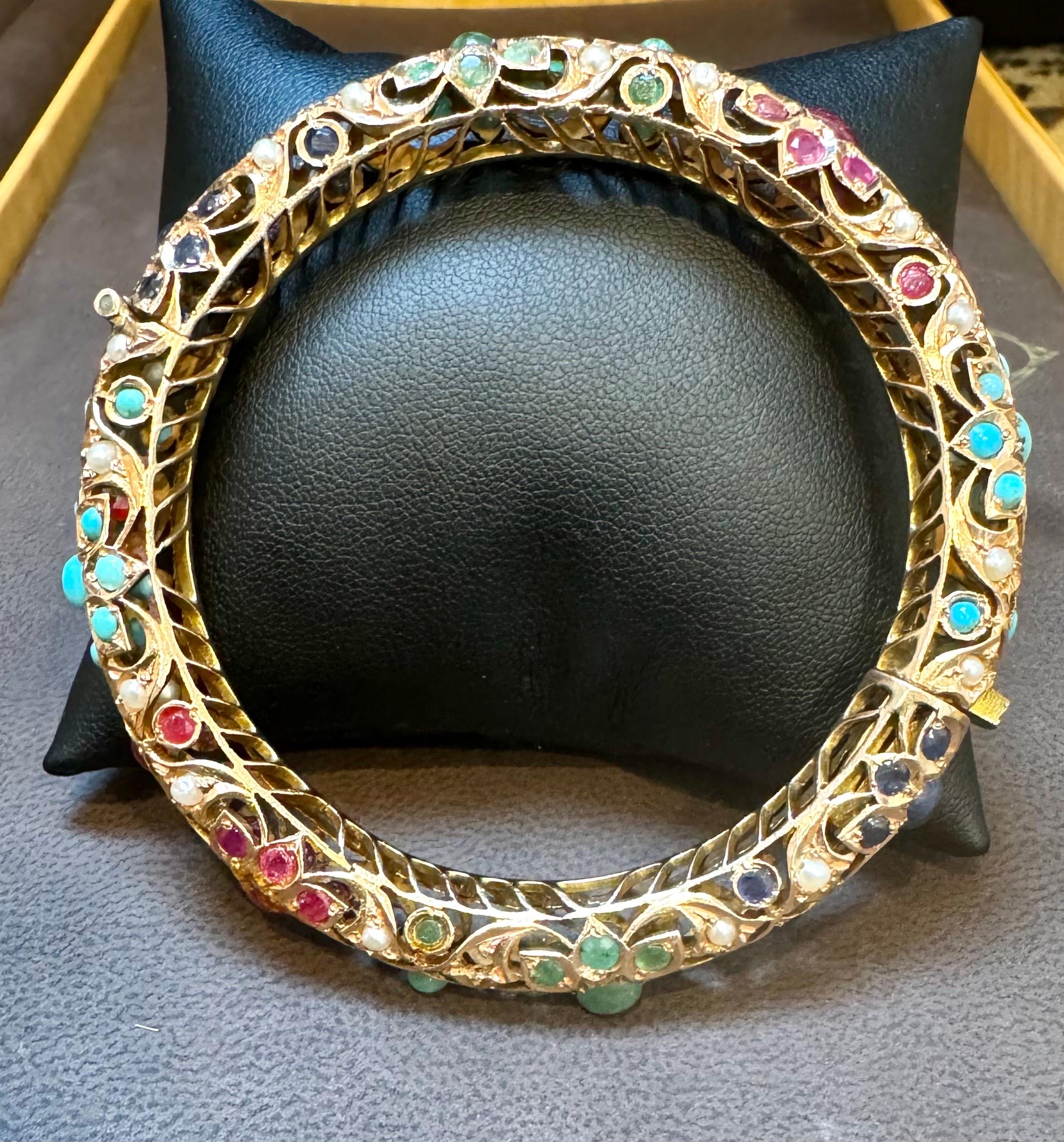Turquesa natural Esmeralda Rubí Zafiro perla Brazalete de Oro Amarillo de 14 Kt 41 Gm en venta 3
