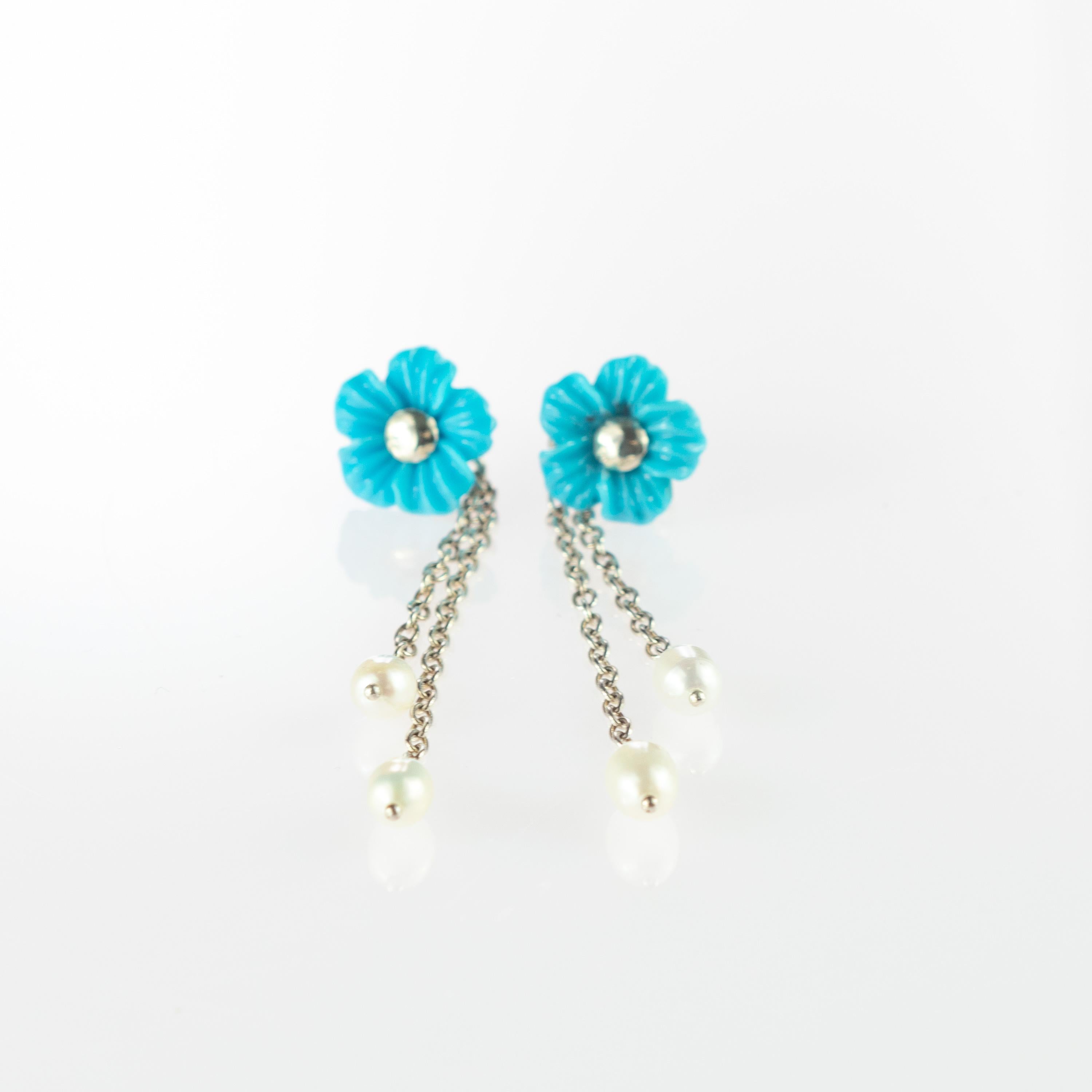 Orecchini con fiori di turchese naturale e perle d'acqua dolce in argento 925 in vendita 3