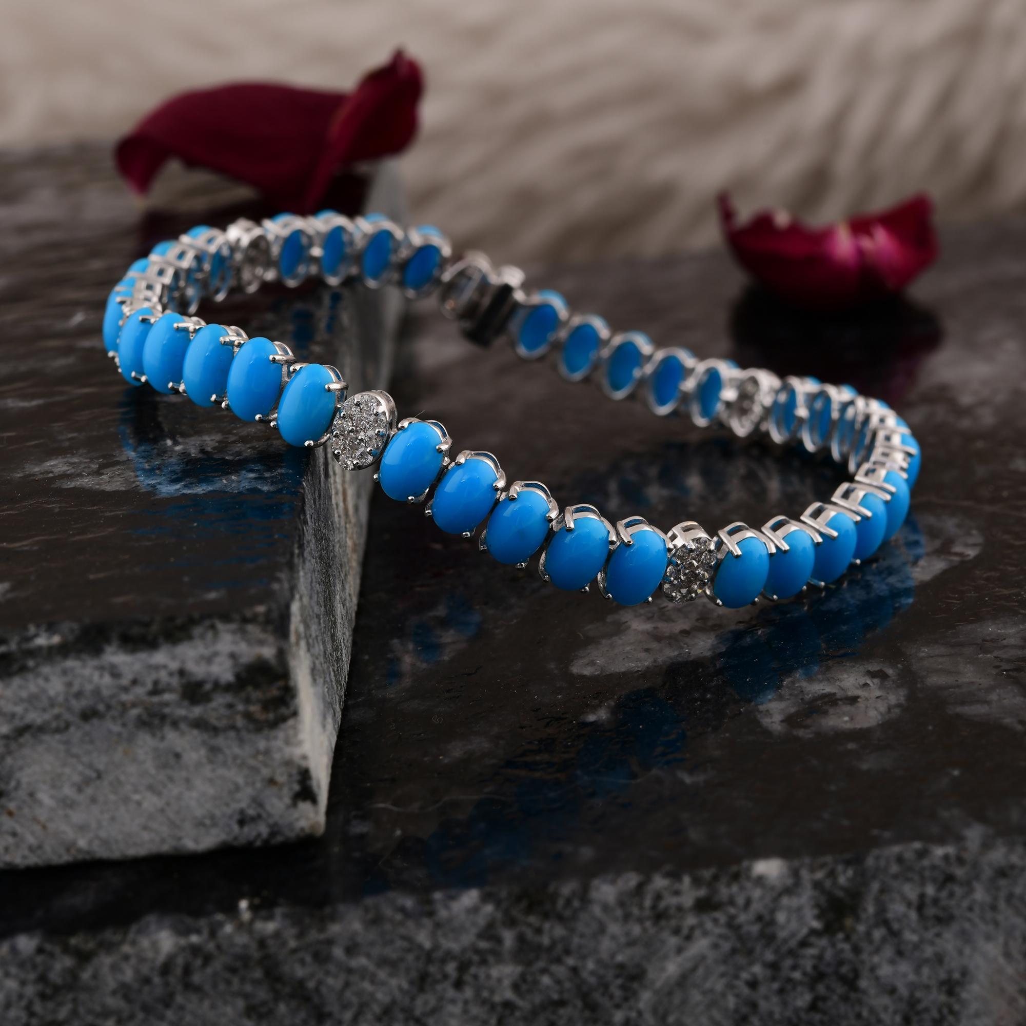 Bracelet en or blanc 18 carats avec turquoises naturelles SI/H et diamants Neuf - En vente à Diera, Dubai