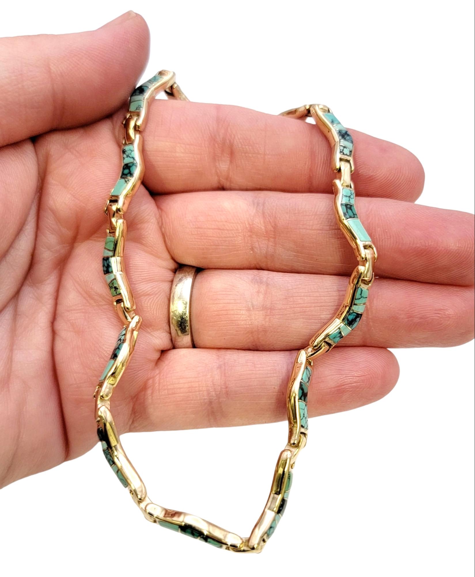 Natural Turquoise Inlay Wavy Choker Necklace in 14 Karat Yellow Gold For Sale 3
