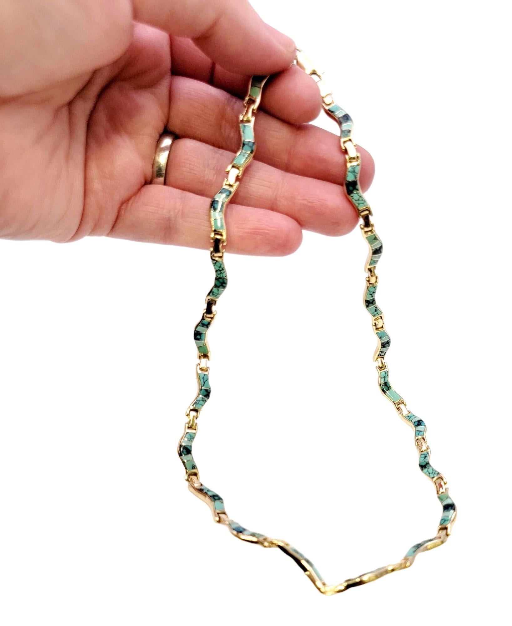 Natural Turquoise Inlay Wavy Choker Necklace in 14 Karat Yellow Gold For Sale 4