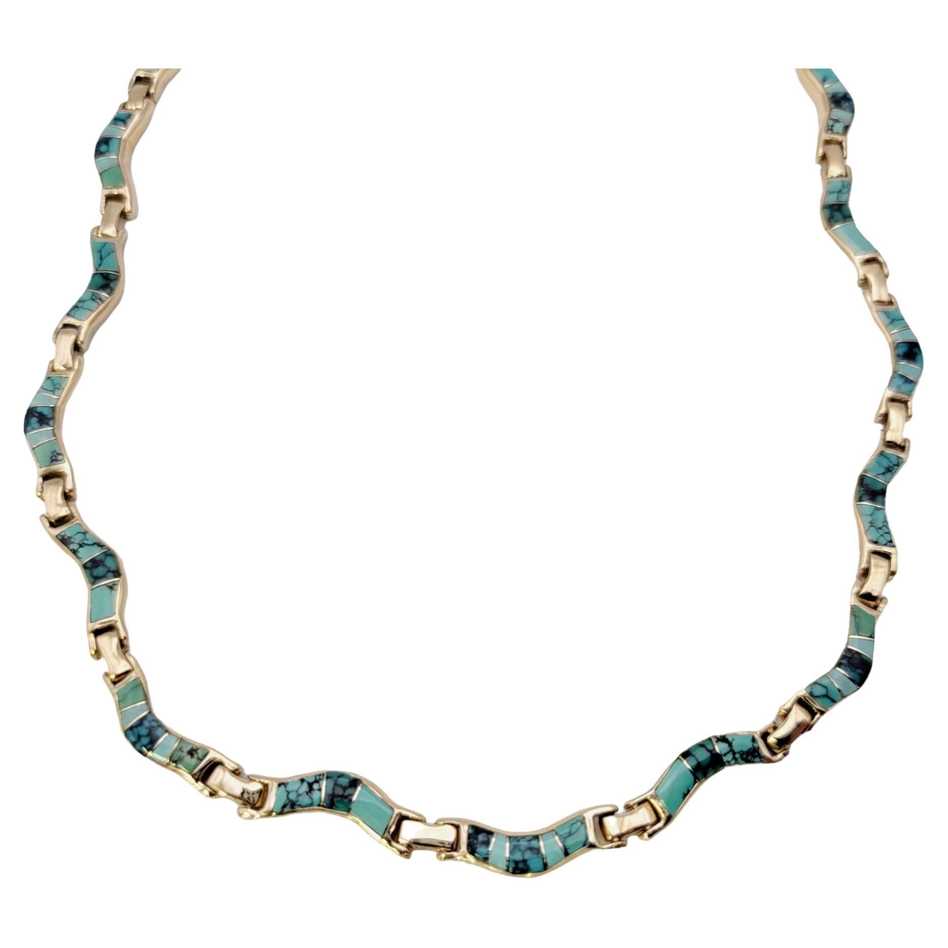 Natural Turquoise Inlay Wavy Choker Necklace in 14 Karat Yellow Gold For Sale