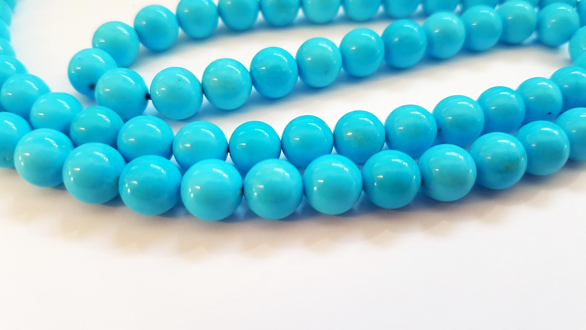 Necklace realized in Natural turquoise round beads  AA quality and bakelite clasp
Natural turquoise from Arizona, Sleeping Beauty Mine. Round beads size 8 mm. Total ct. 360
Black bakelite clasp
Total lenght cm 97,50 ( including clasp) 
