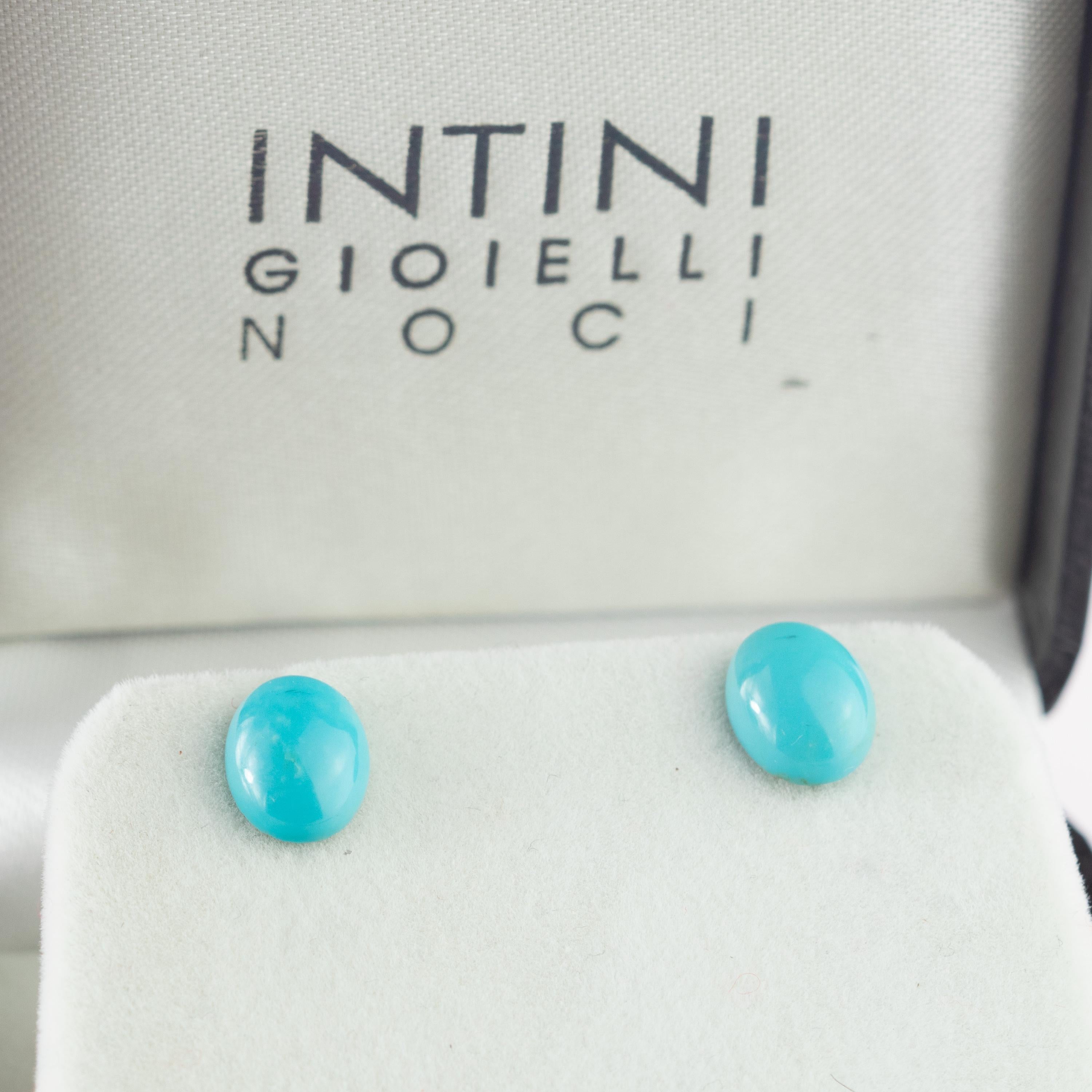 Rétro Clous d'oreilles cocktail chics en or 18 carats avec turquoise naturelle ovale cabochon en vente
