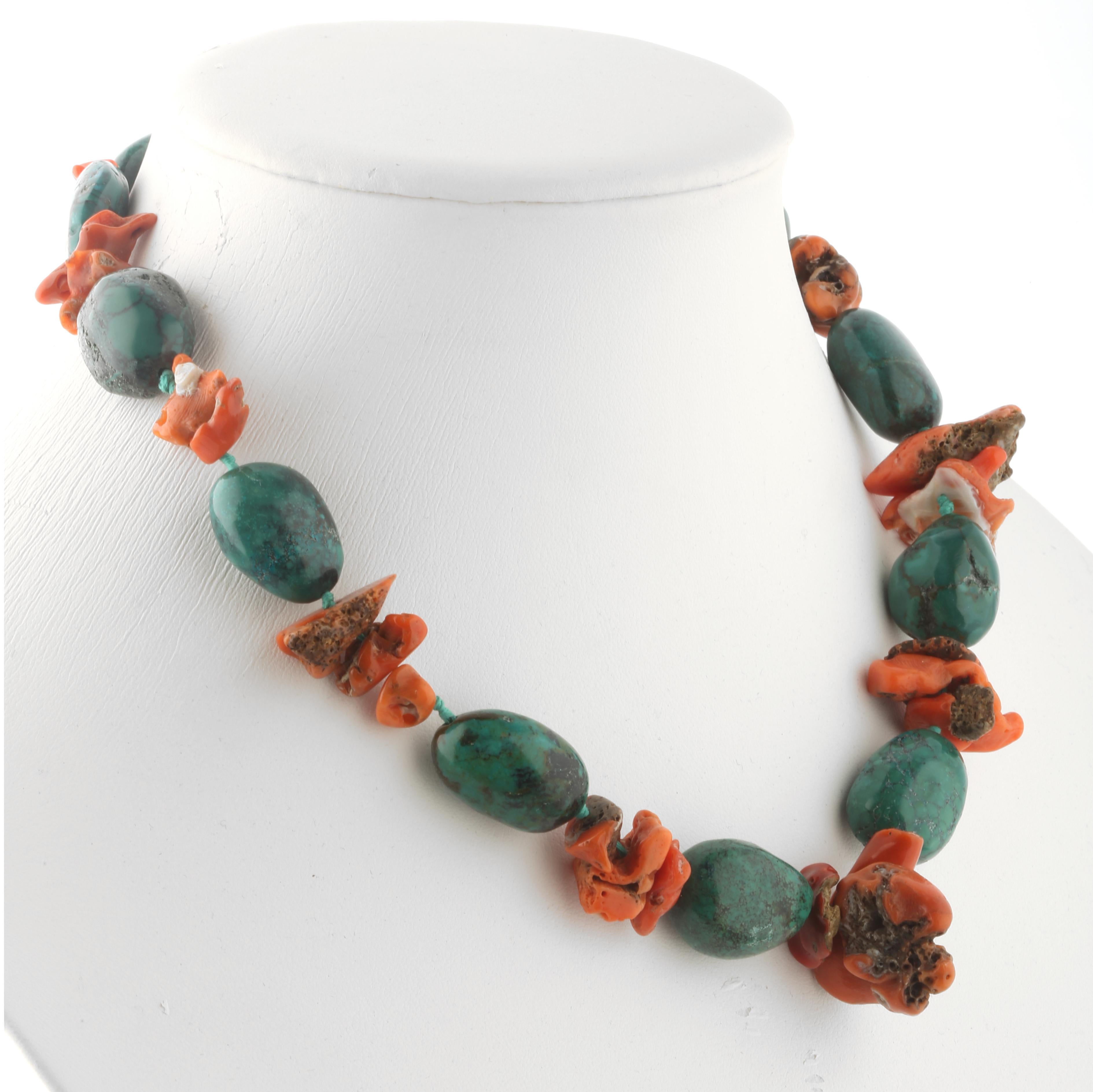 Sea inspired necklace with raw stones of coral and turquoise. Immerse yourself in the beauty of this uniquely designed necklace with natural stones full of life and color. A Hawaiian inspirational jewel which will match any beach glamorous