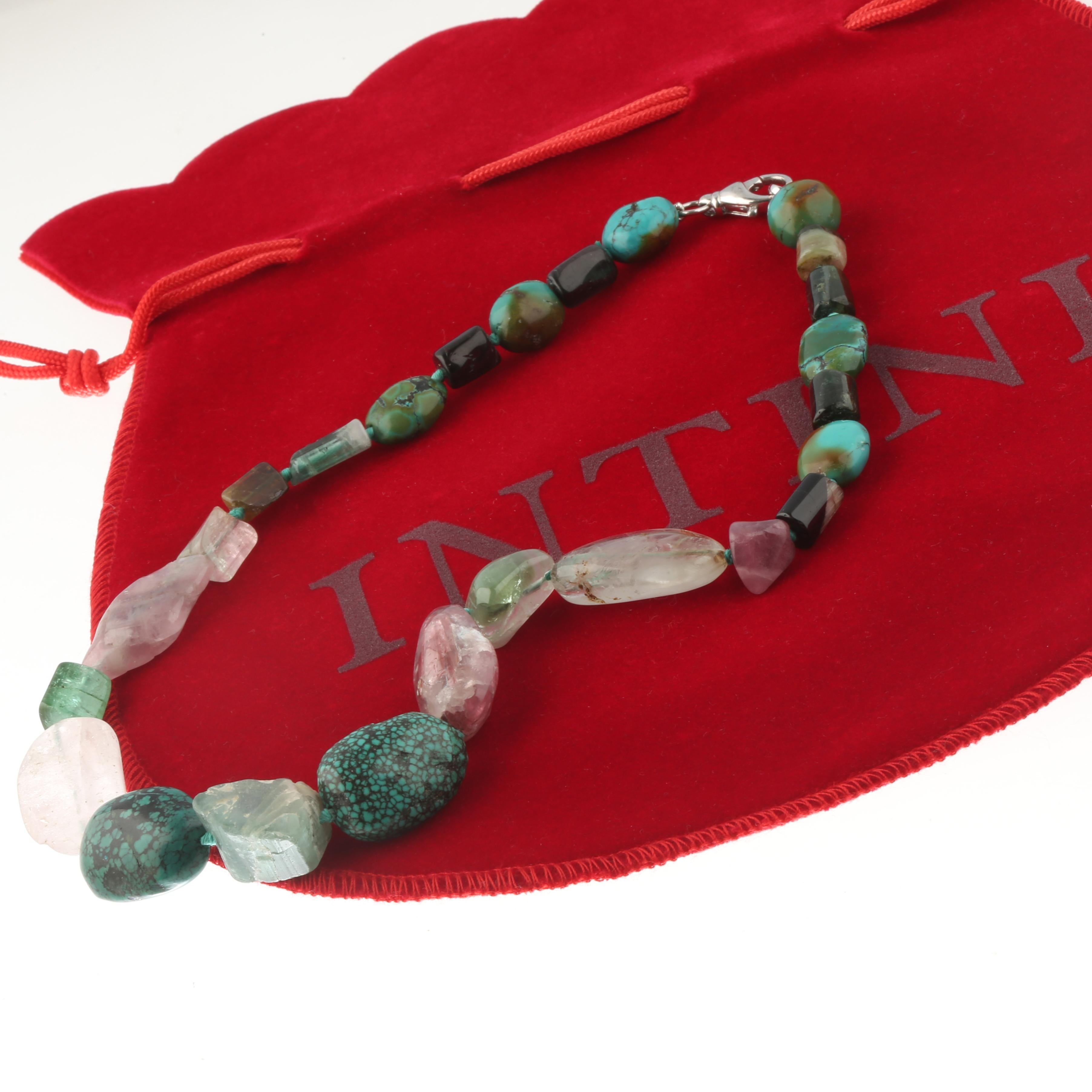 Collana di turchese naturale con tormalina e perline d'argento con gemme boho Intini Jewels In condizioni Nuovo in vendita a Milano, IT