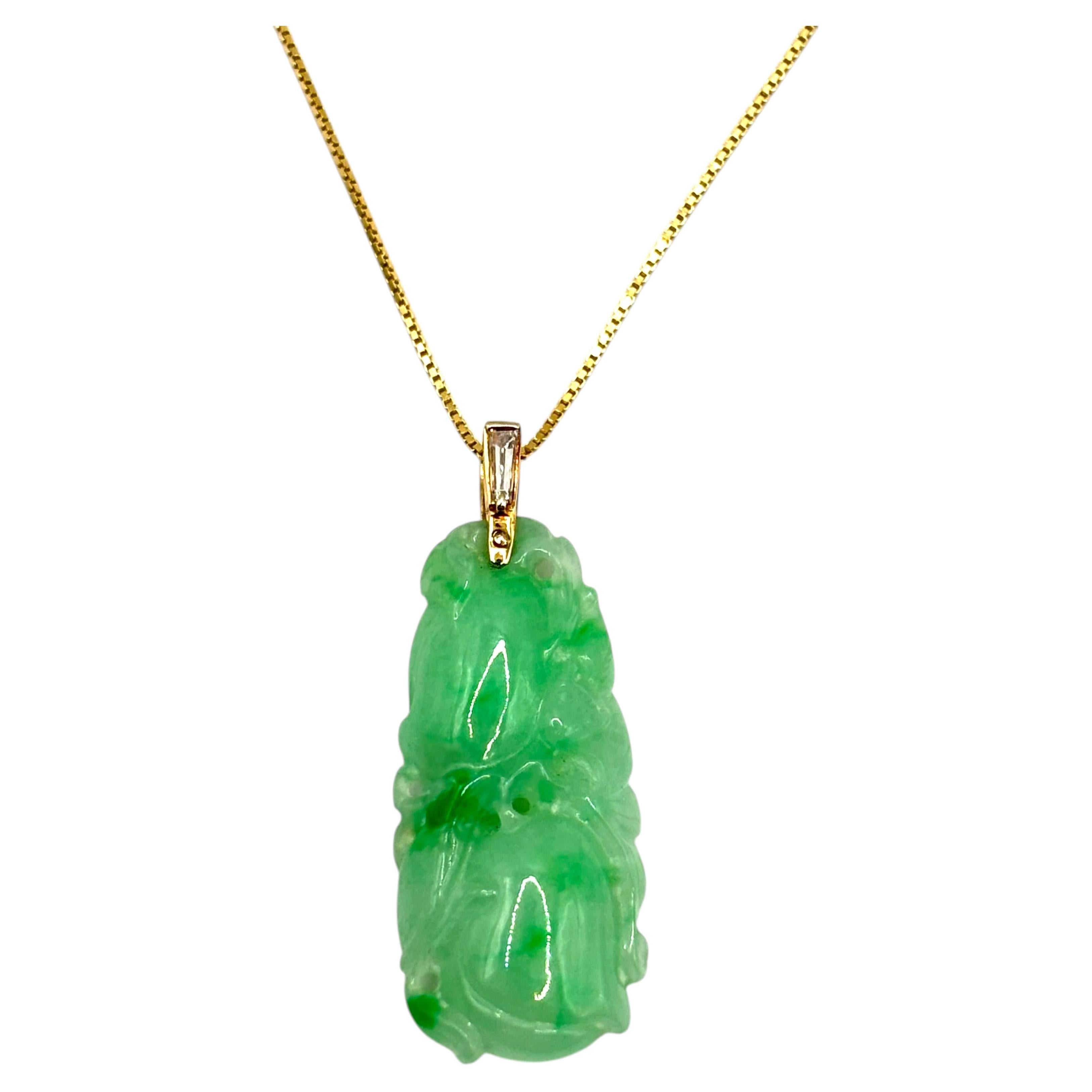 Colgante de jadeíta natural tipo A tallado con forma de fruta, oro de 14K y diamantes, certificado por GCS