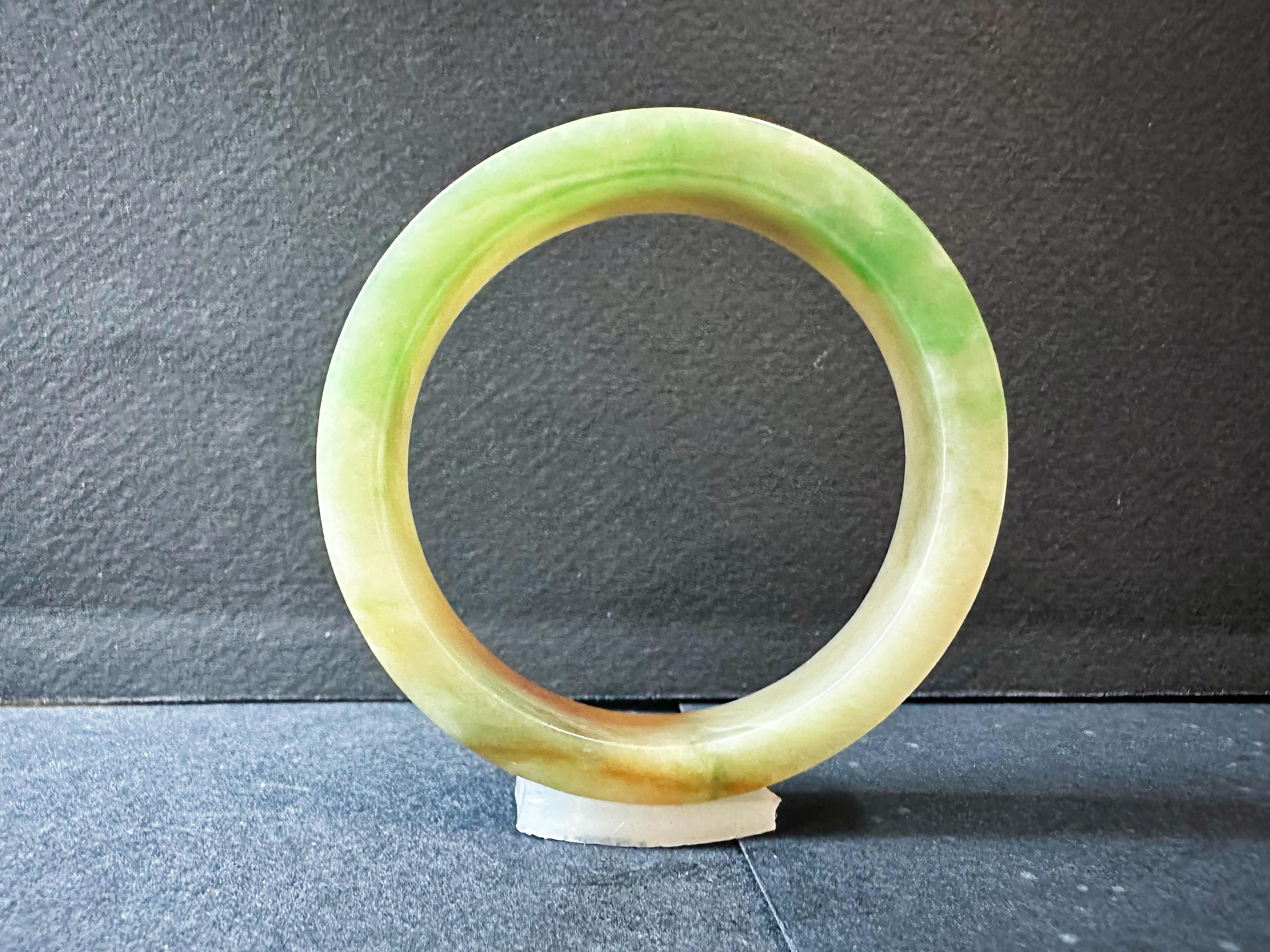 Round Cut Natural Type A Myanmar Jade Bangle – Tri-Color Jadeite Pendant For Sale