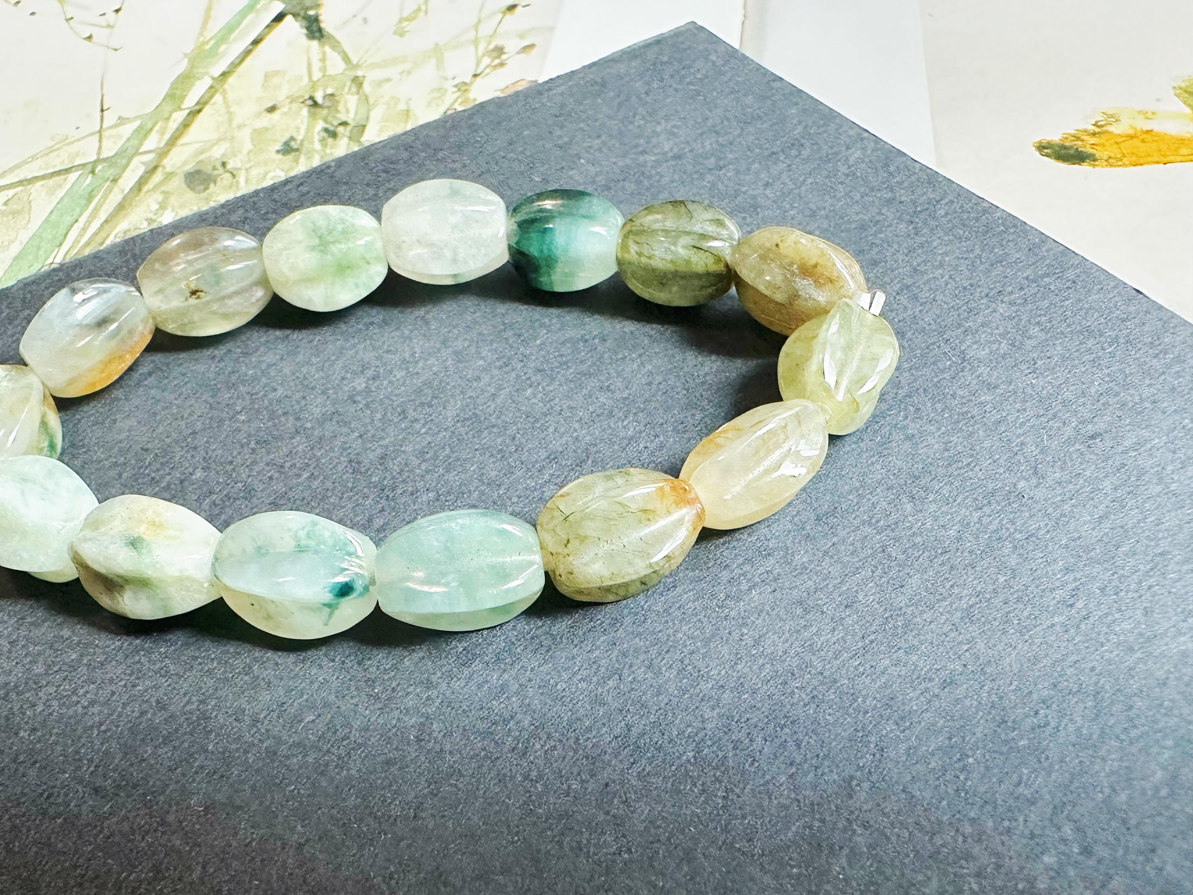 Natürliche Typ-A Myanmar Jadeit Jade geschnitzt Carambola Bead Armband - Multi-Color (Perle) im Angebot
