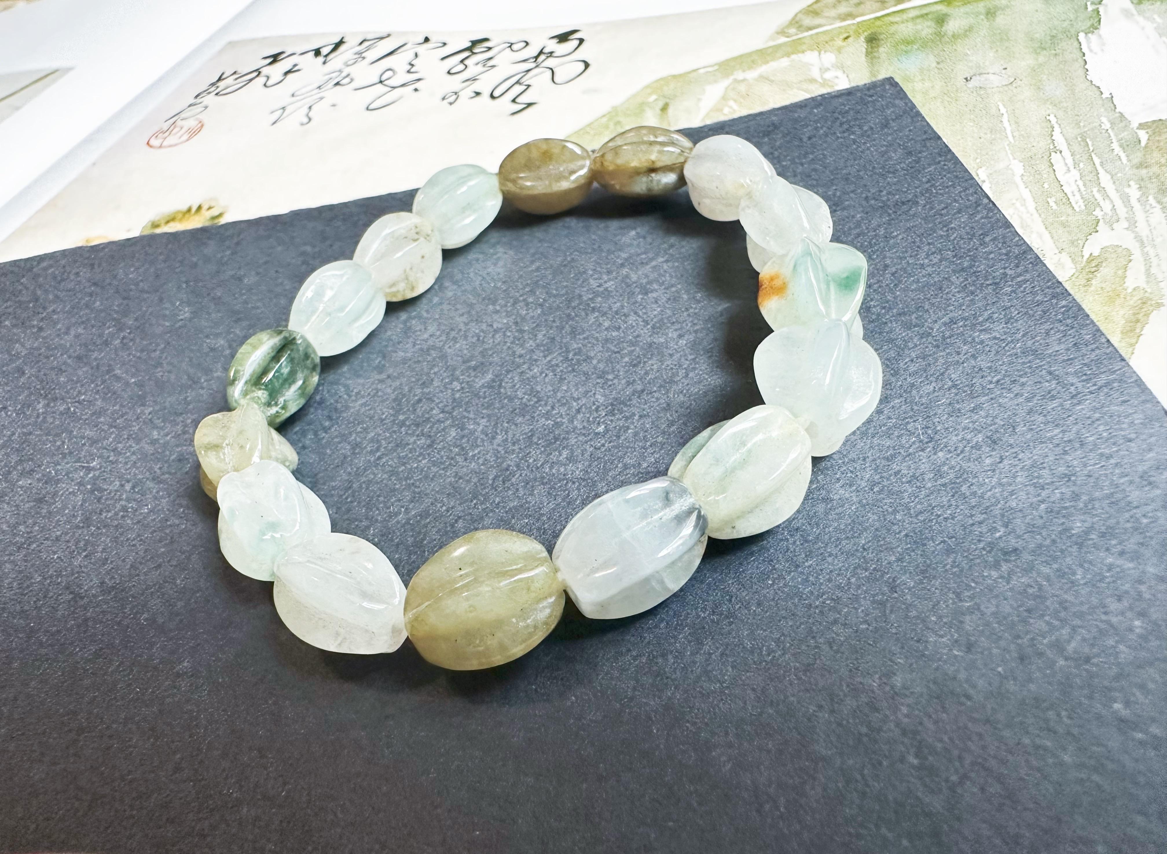 Natürliche Typ-A Myanmar Jadeit Jade geschnitzt Carambola Bead Armband - Multi-Color im Zustand „Neu“ im Angebot in Kowloon, HK
