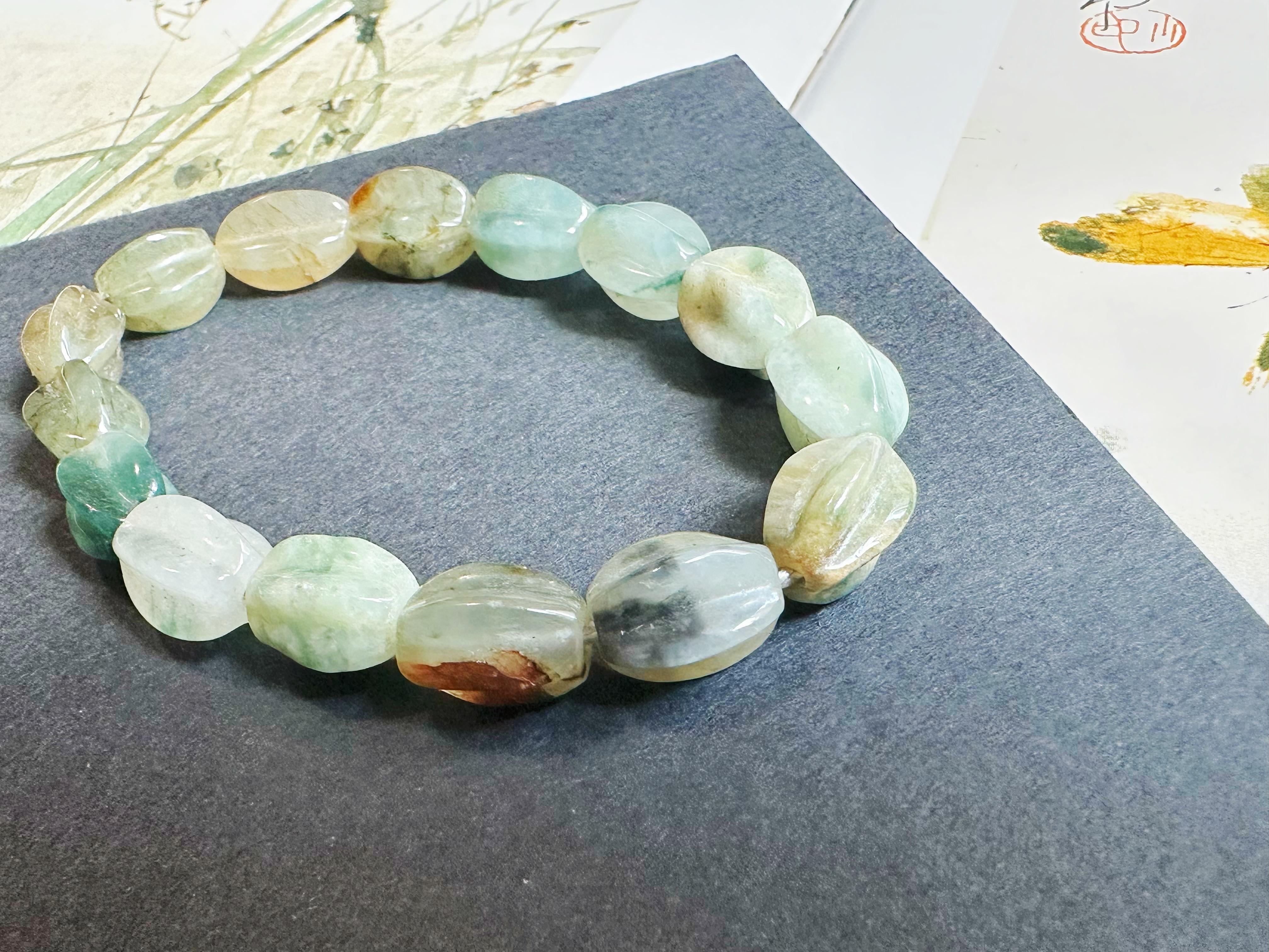Natürliche Typ-A Myanmar Jadeit Jade geschnitzt Carambola Bead Armband - Multi-Color im Zustand „Neu“ im Angebot in Kowloon, HK