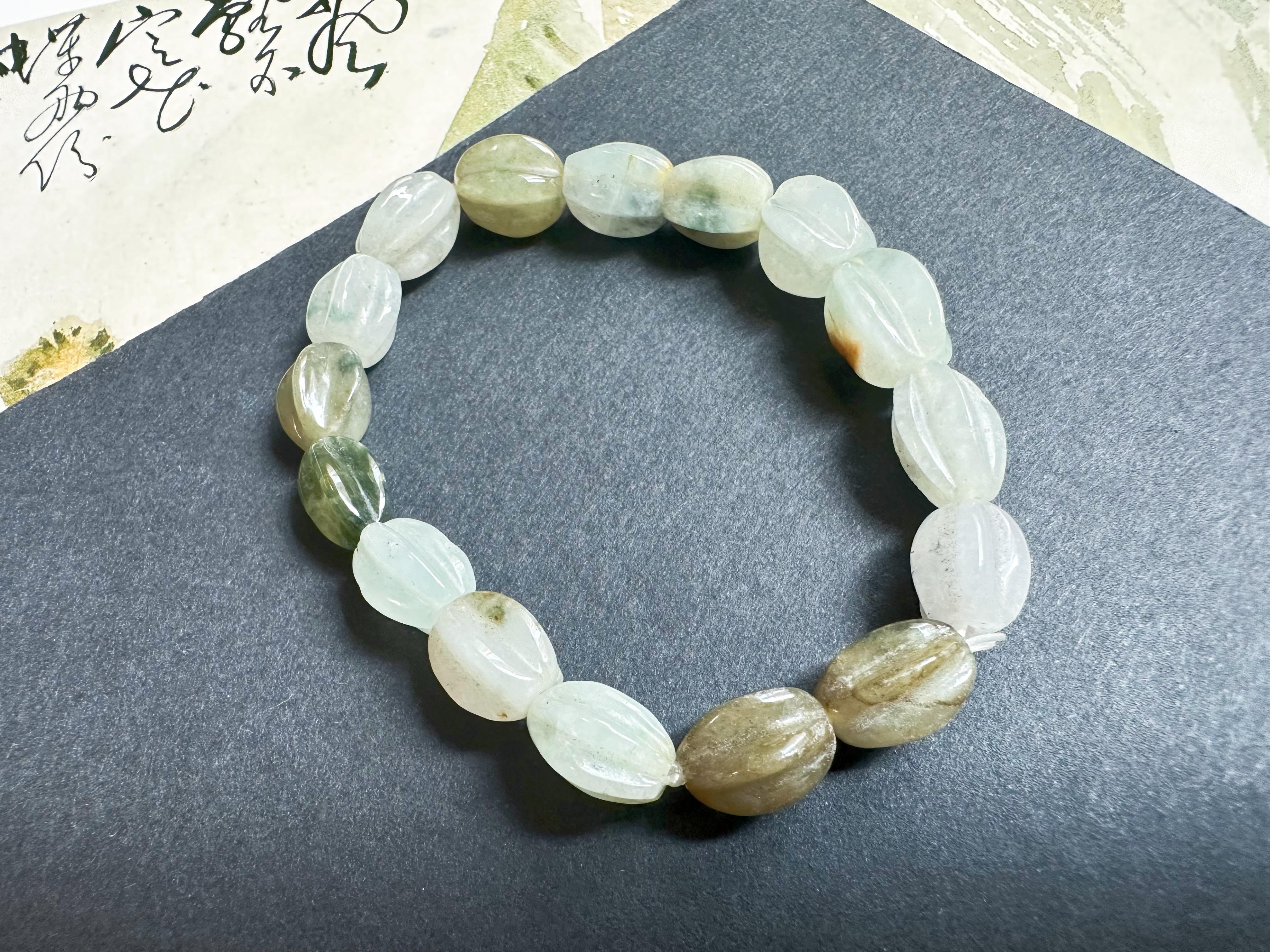 Natürliche Typ-A Myanmar Jadeit Jade geschnitzt Carambola Bead Armband - Multi-Color im Angebot 1
