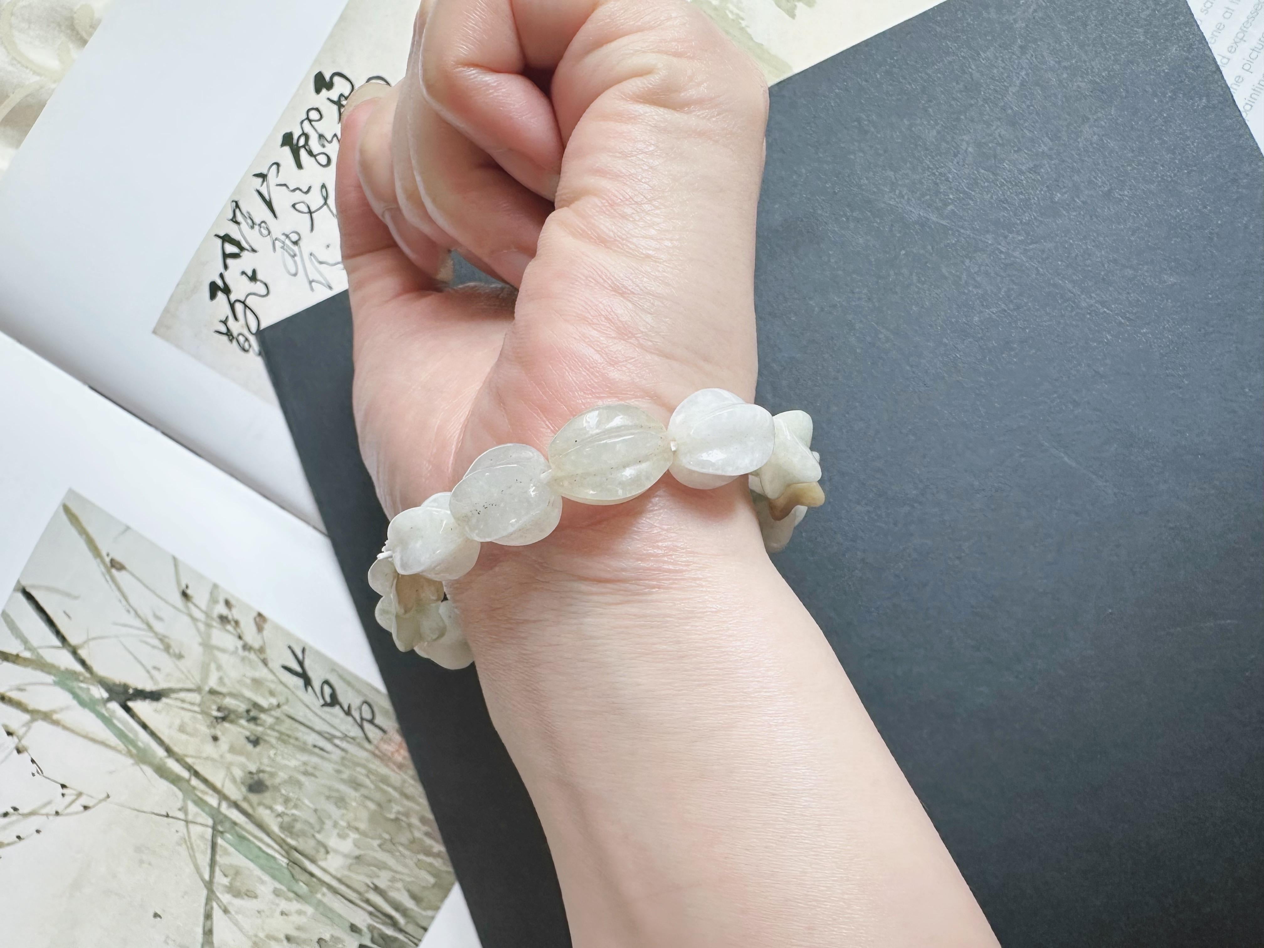 Natürliche Typ-A Myanmar Jadeit Jade geschnitzt Carambola Bead Armband - Multi-Color im Angebot 3