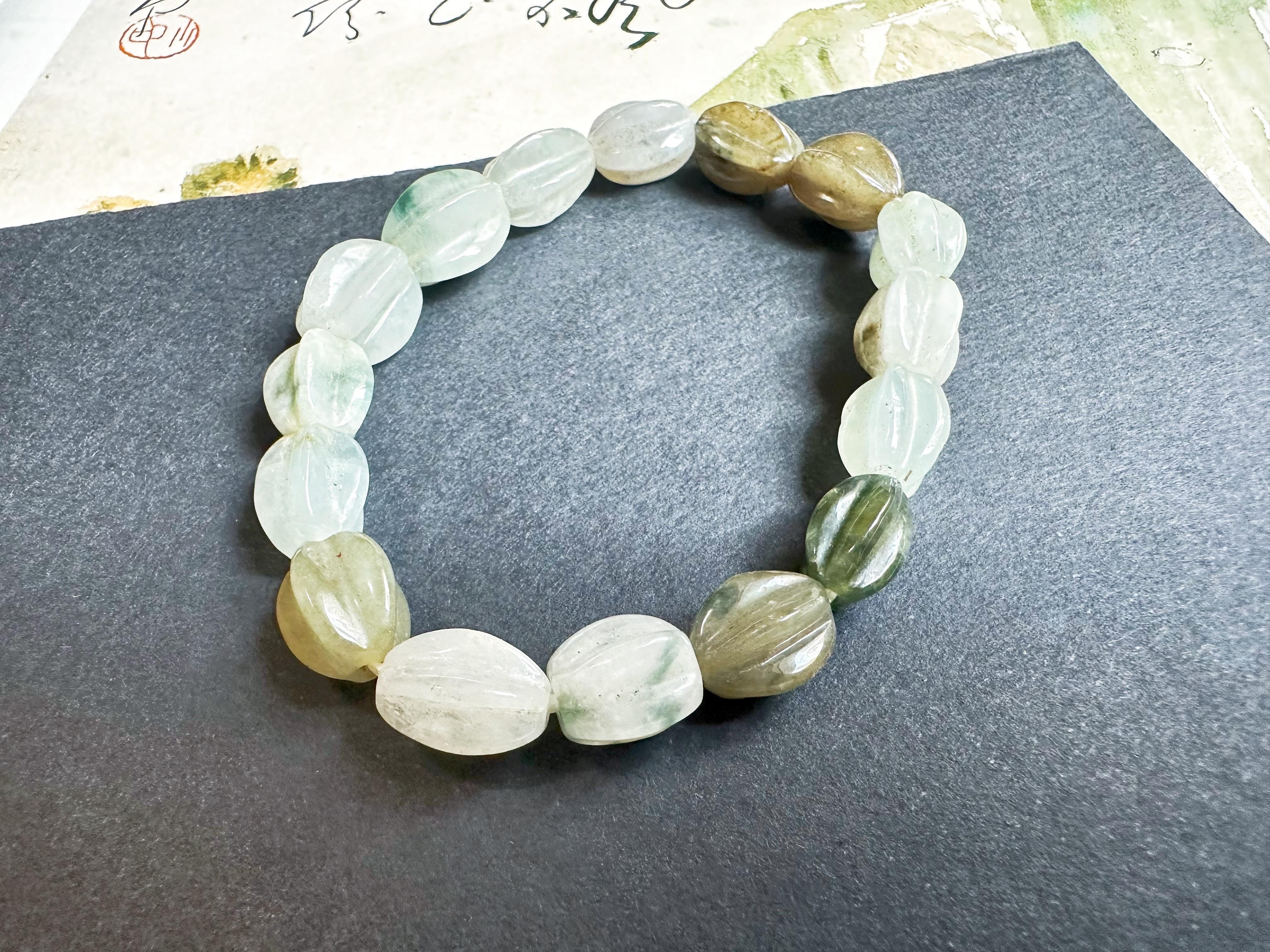 Natürliche Typ-A Myanmar Jadeit Jade geschnitzt Carambola Bead Armband - Multi-Color im Angebot 3