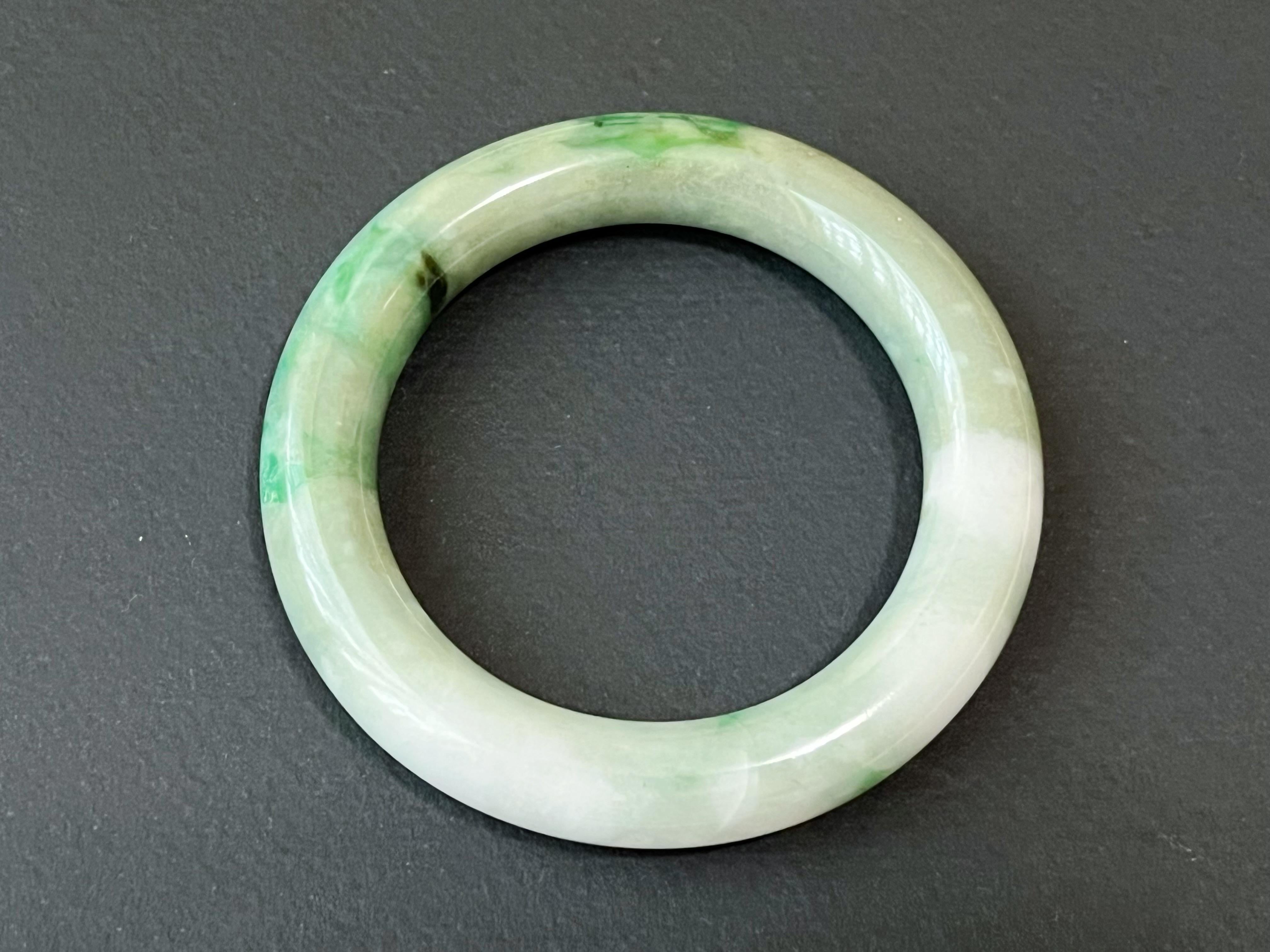 Armreif Natürlicher natürlicher Typ A Myanmar Vivid Apple Green Jadeit Jade 50 mm im Angebot 5