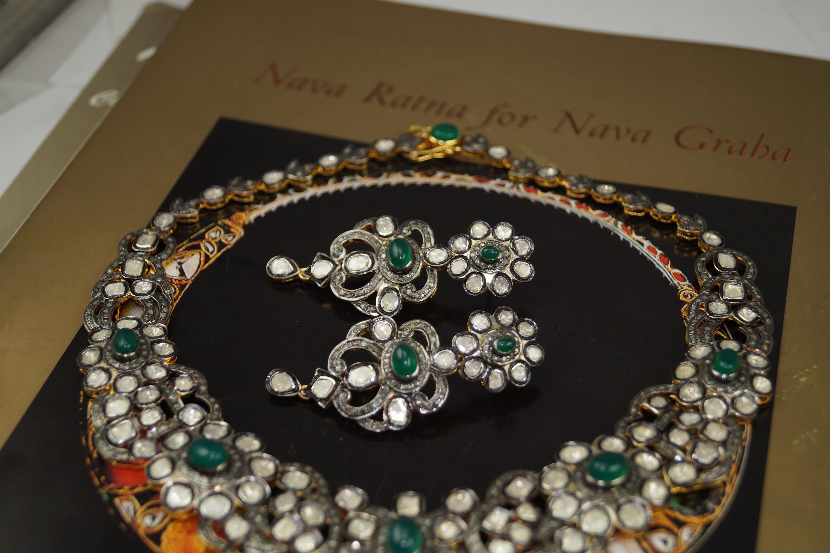 Natürliche ungeschliffene Diamanten grüner Onyx Sterling Silber Halskette mit Ohrringen im Angebot 6