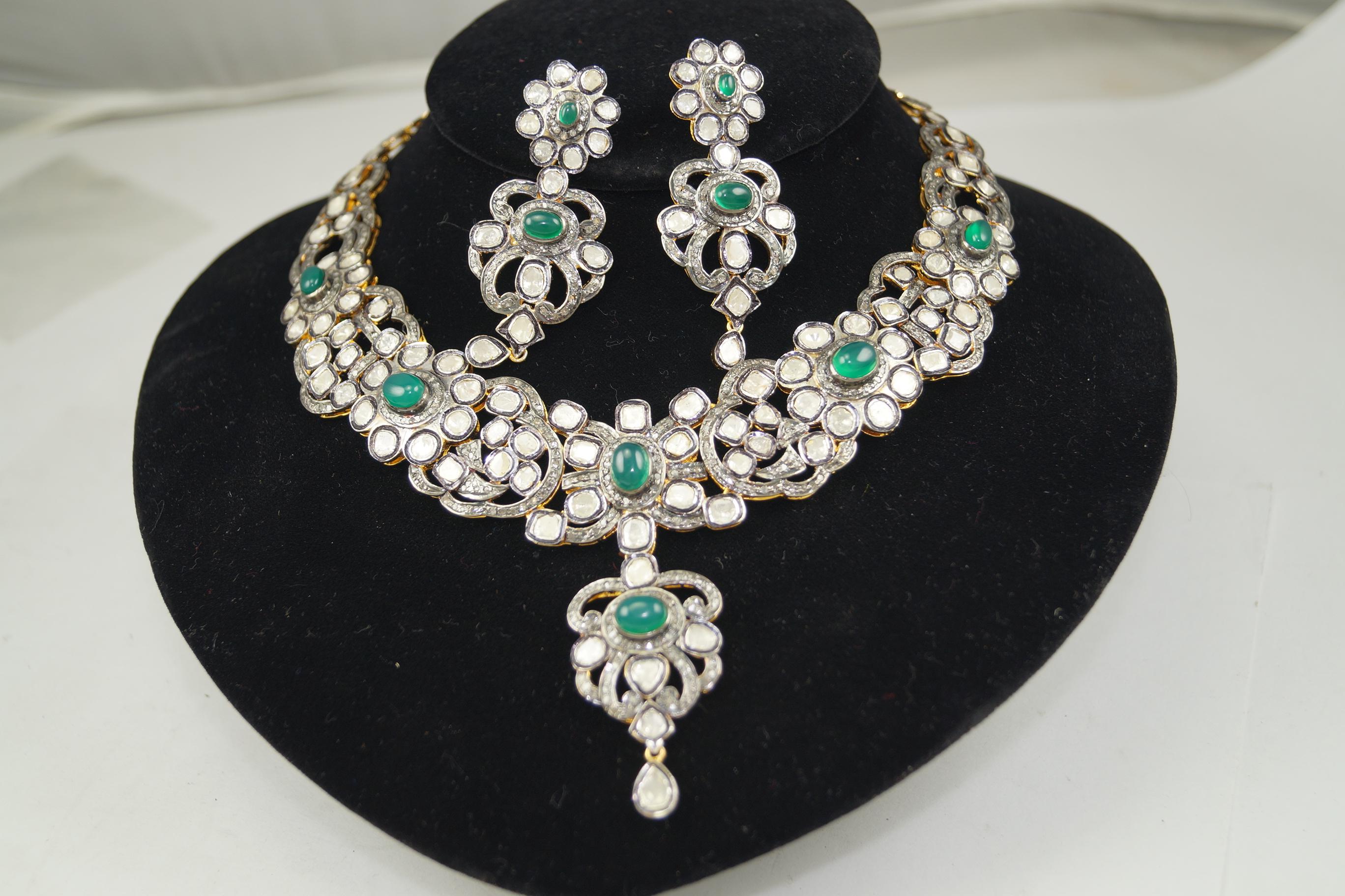 Natürliche ungeschliffene Diamanten grüner Onyx Sterling Silber Halskette mit Ohrringen im Angebot