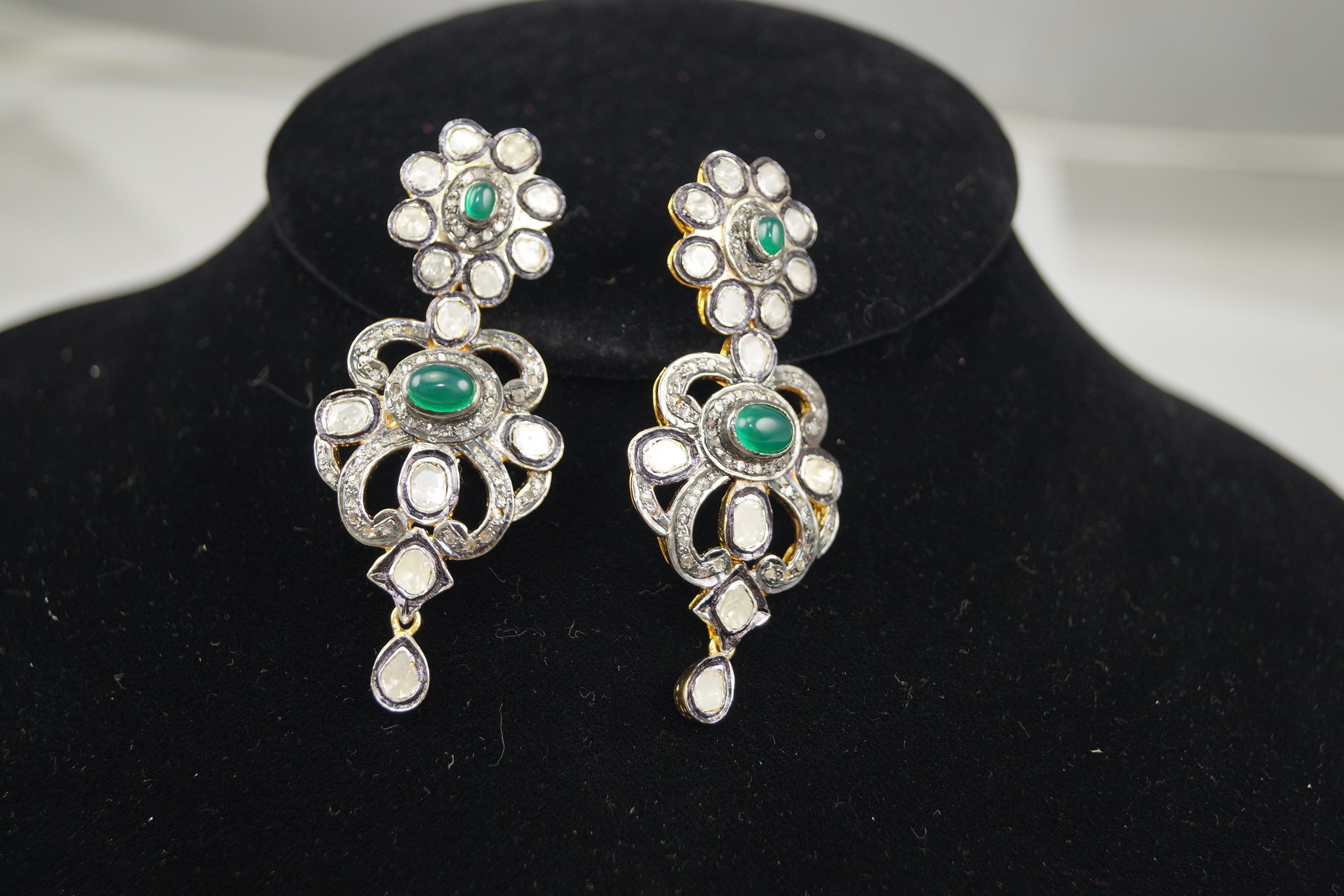 Natürliche ungeschliffene Diamanten grüner Onyx Sterling Silber Halskette mit Ohrringen im Zustand „Neu“ im Angebot in Delhi, DL