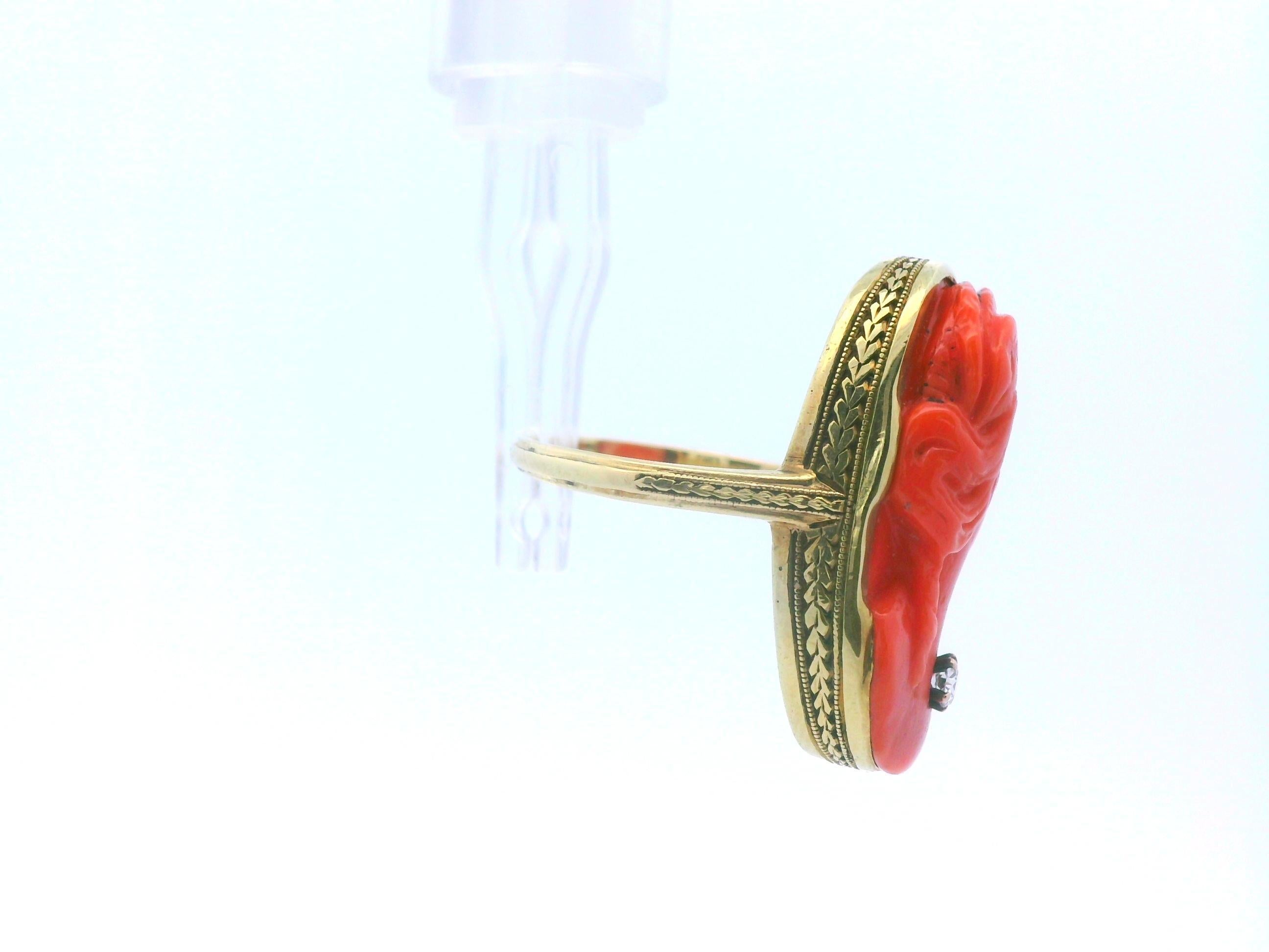 Natural Undyed Coral Cameo 1915 Art Deco 16 Karat Ring im Angebot 4