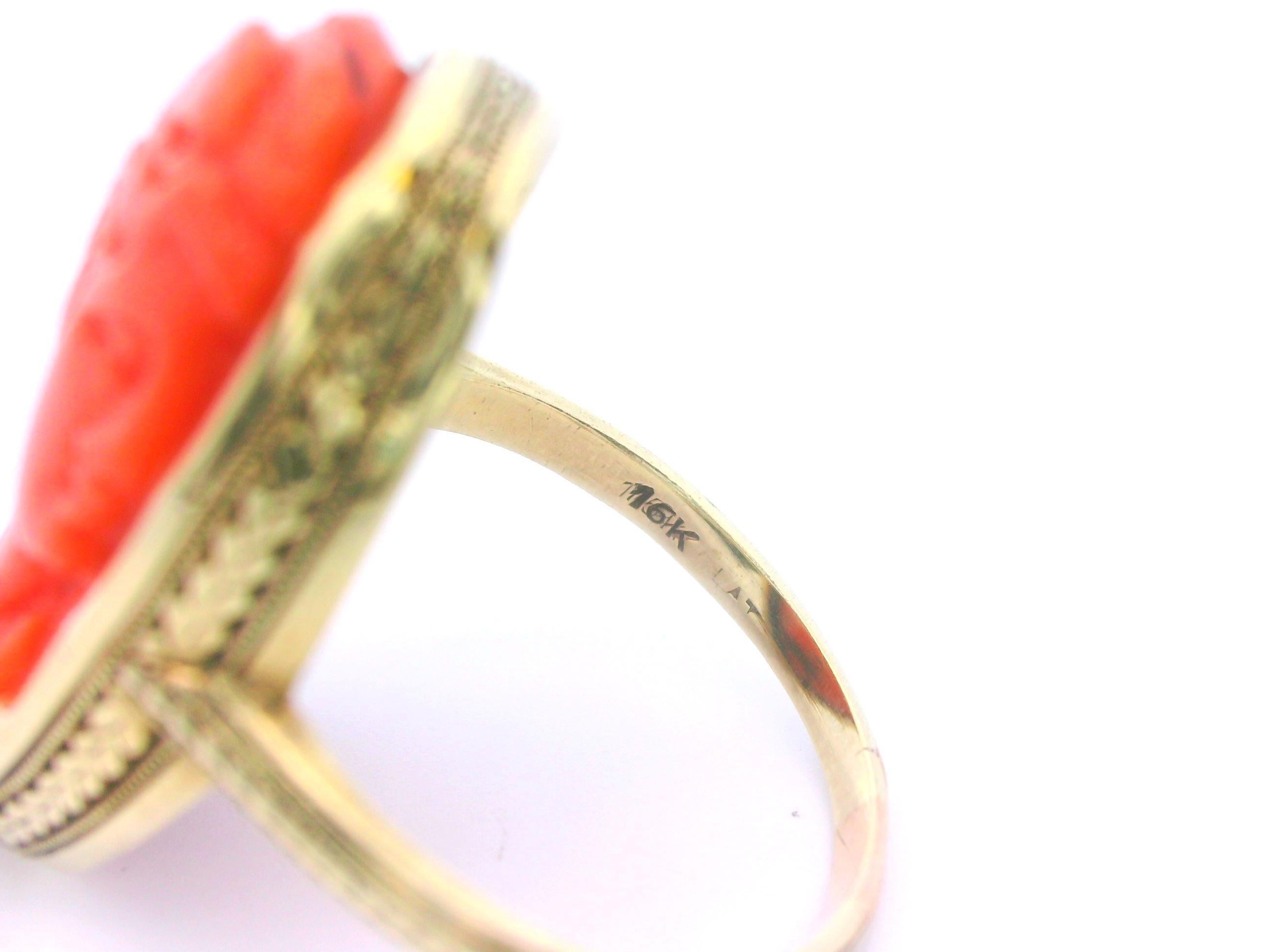 Natural Undyed Coral Cameo 1915 Art Deco 16 Karat Ring im Angebot 8