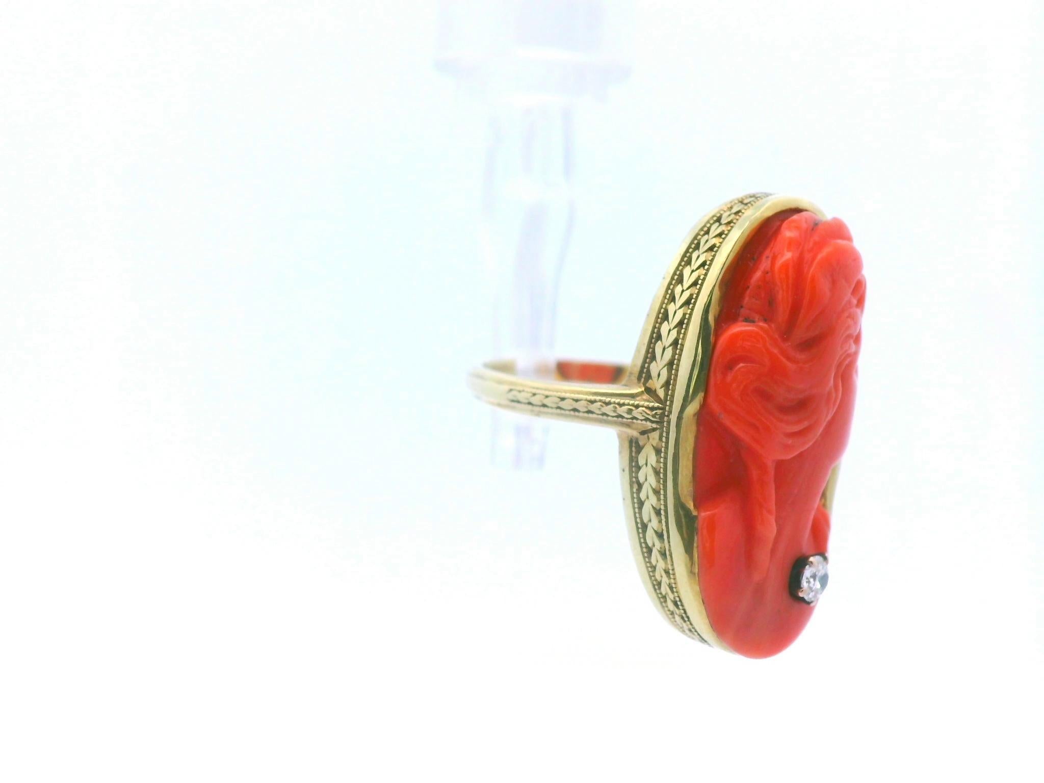 Natural Undyed Coral Cameo 1915 Art Deco 16 Karat Ring Damen im Angebot