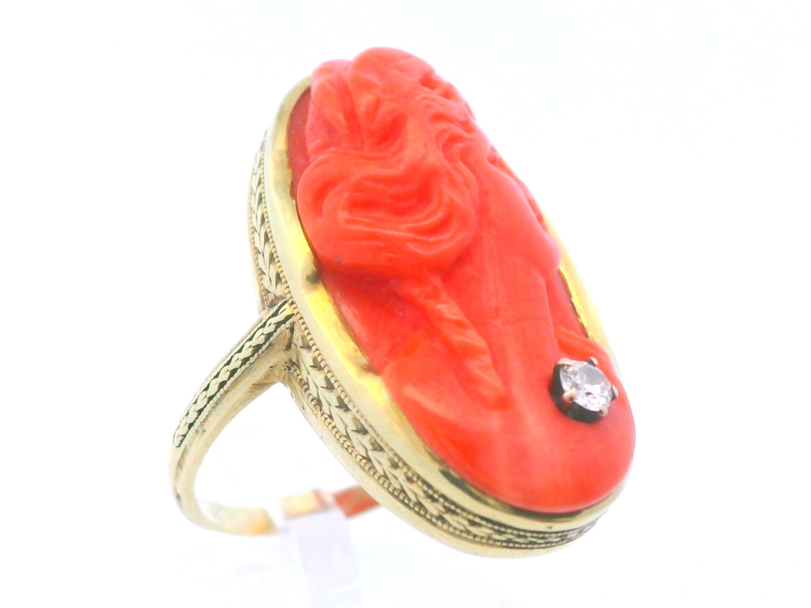 Natural Undyed Coral Cameo 1915 Art Deco 16 Karat Ring im Angebot 3