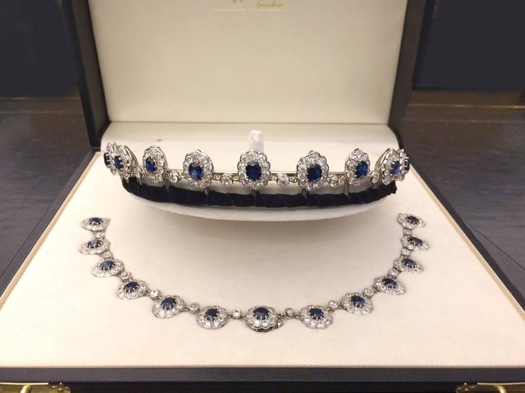 Circa 1920 Natural Unenhanced Burmese Sapphire Diamond Platinum Necklace Tiara In Good Condition For Sale In London, GB
