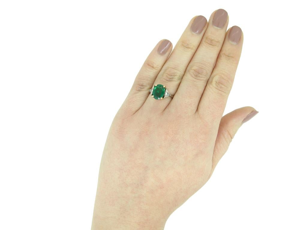 Colombian emerald and diamond ring, French, circa 1930. 1