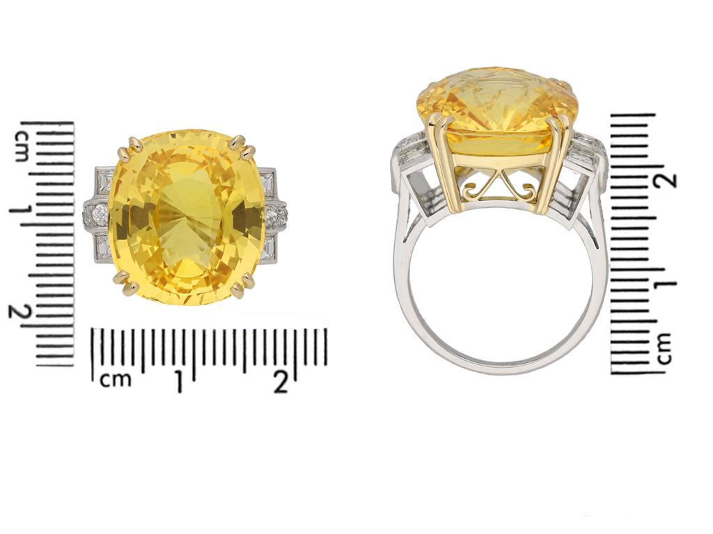 Natural Unenhanced Yellow Ceylon Sapphire and Diamond Ring, English, Circa 1950 In Good Condition For Sale In London, GB