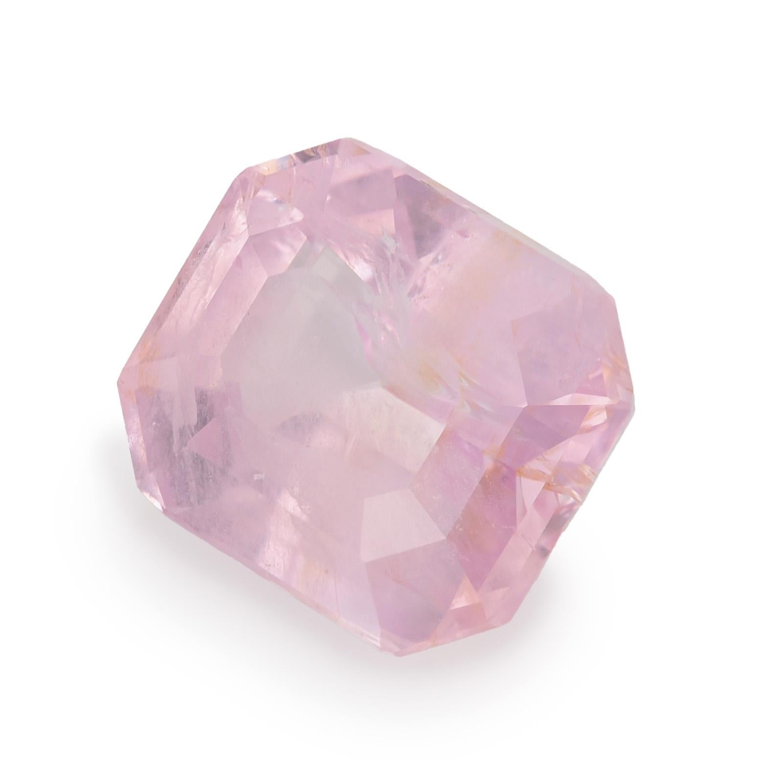 Gemma di zaffiro rosa naturale non riscaldata di 5.38 carati con rapporto GIA In condizioni Nuovo in vendita a Los Angeles, CA