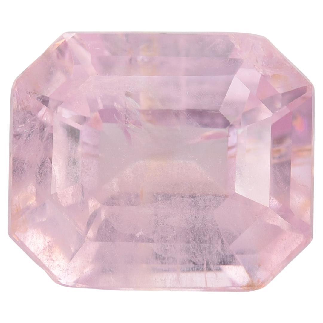 Gemma di zaffiro rosa naturale non riscaldata di 5.38 carati con rapporto GIA in vendita