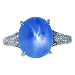 Natural Unheated Star Sapphire and Diamond Ring, Pierre/Famille