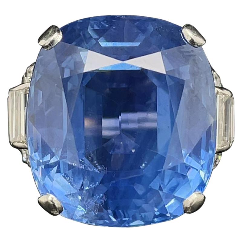 Natural Untreated 31.74 Carat Sapphire and Diamond Ring in Platinum, Circa 1950 For Sale