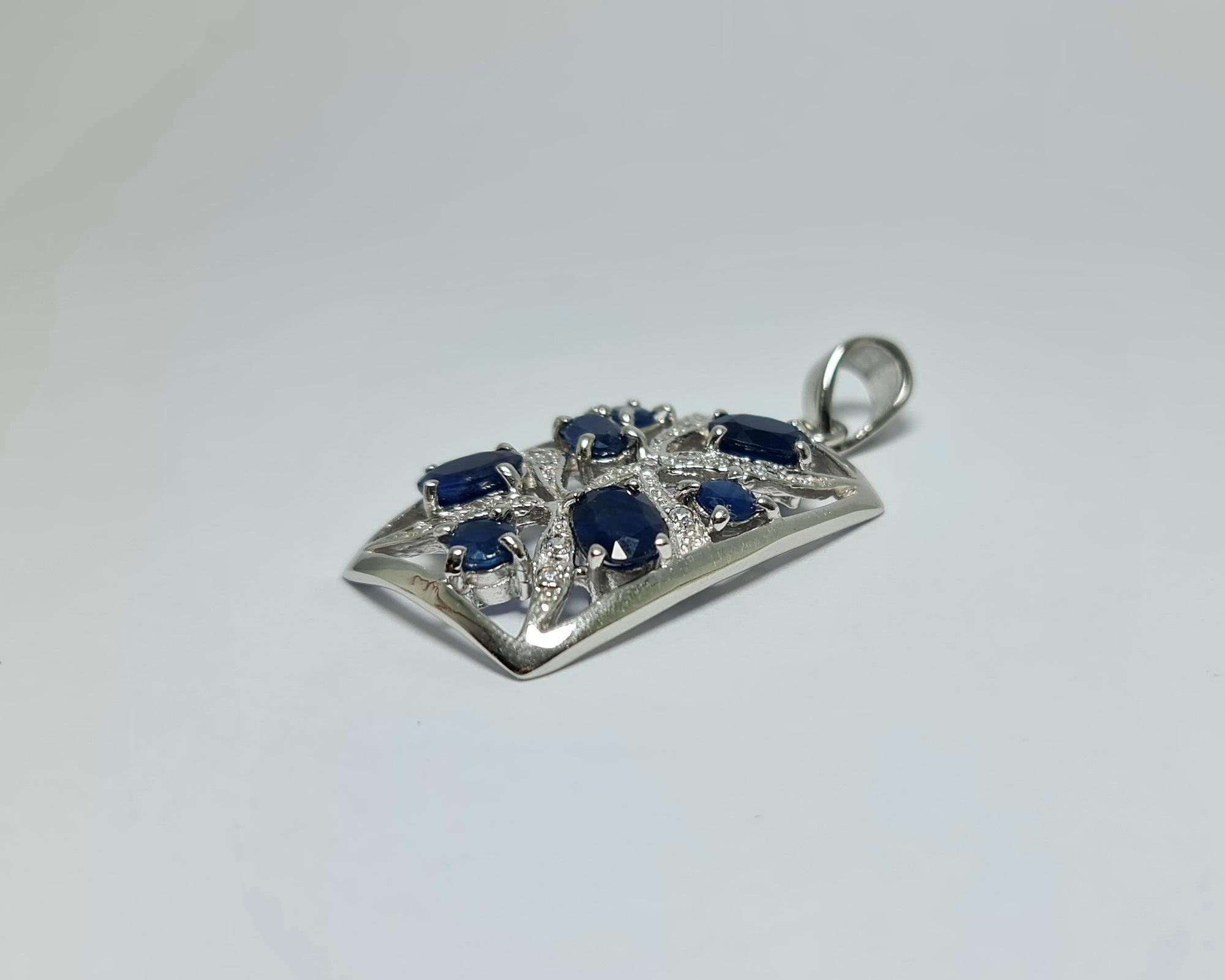 4.5 Ct Natural Thailand Untreated Blue Sapphire Pendant set in .925 Sterling Silver Rhodium Plated Pendant 