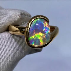 Natürlicher unbehandelter australischer 2,85 Karat Boulder-Opal-Ring aus 18K Gelbgold