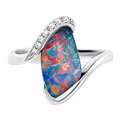 Anello Opale Boulder australiano naturale non trattato da 2,96 carati in oro bianco 18 carati