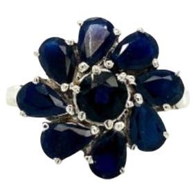 For Sale:  Natural Untreated Blue Sapphire Flower Ring in Silver Luxury Ring for Mom Gift
