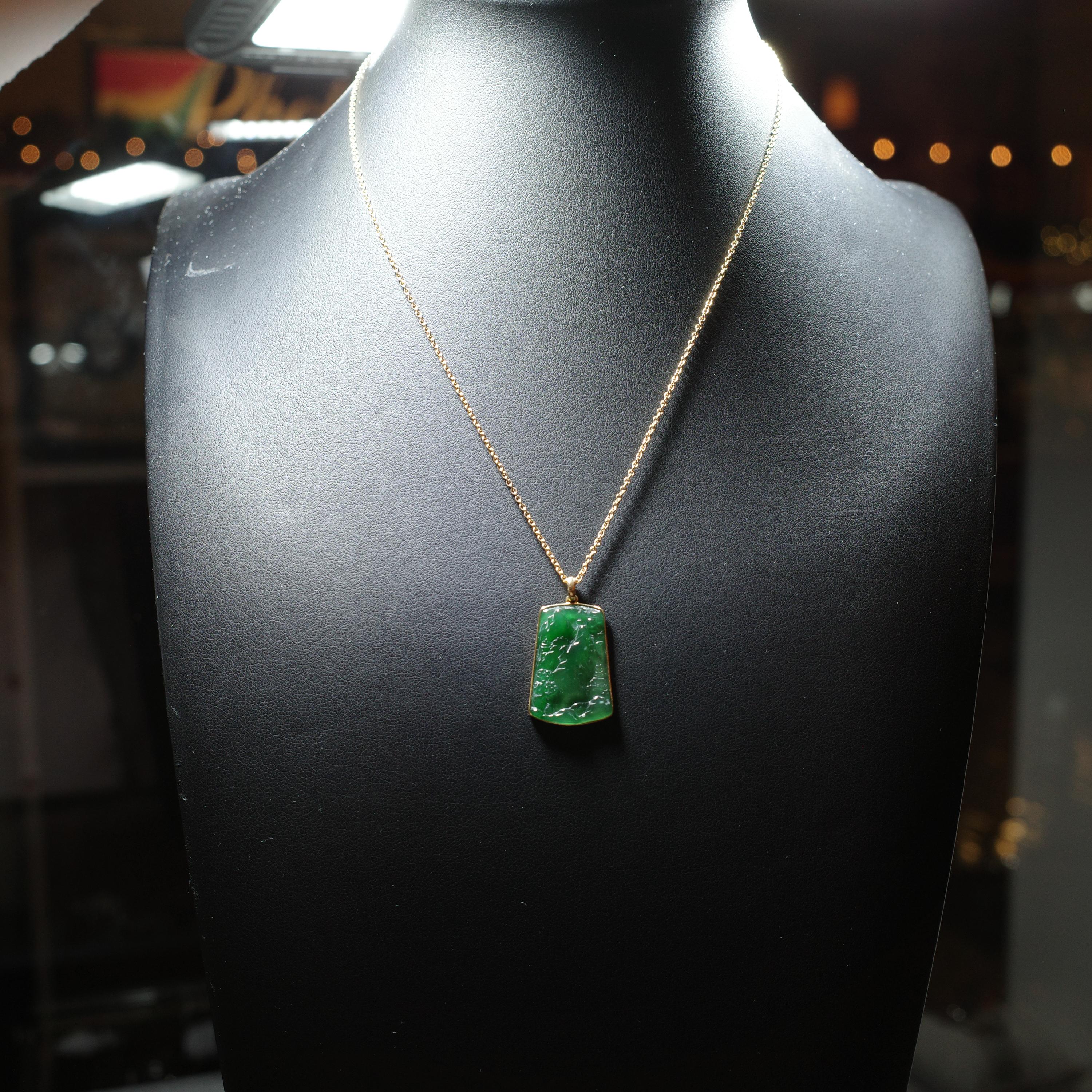 Natural Untreated Fei Cui (Guatemalan Jade) Hand-Carved Landscape Pendant in 18K For Sale 4