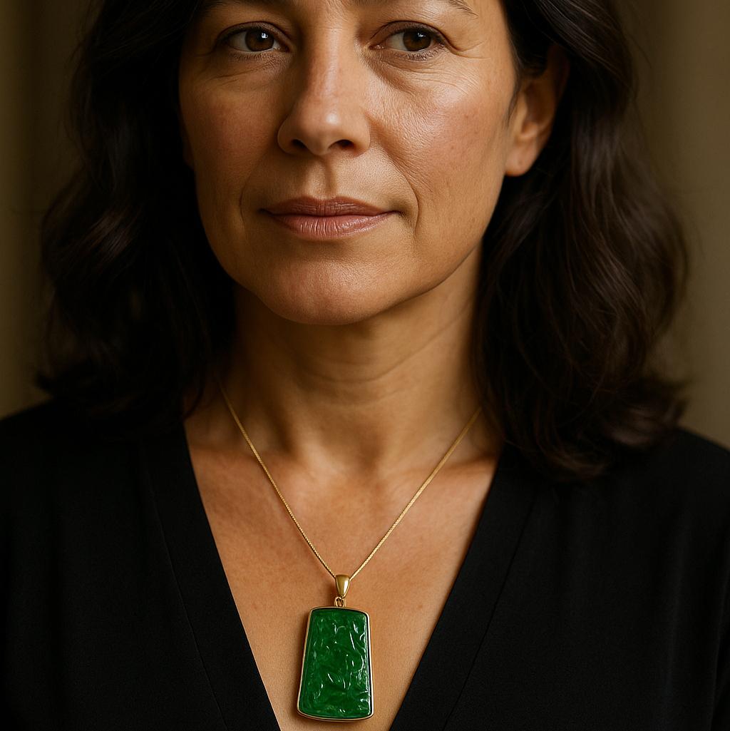 Natural Untreated Fei Cui (Guatemalan Jade) Hand-Carved Landscape Pendant in 18K For Sale 6