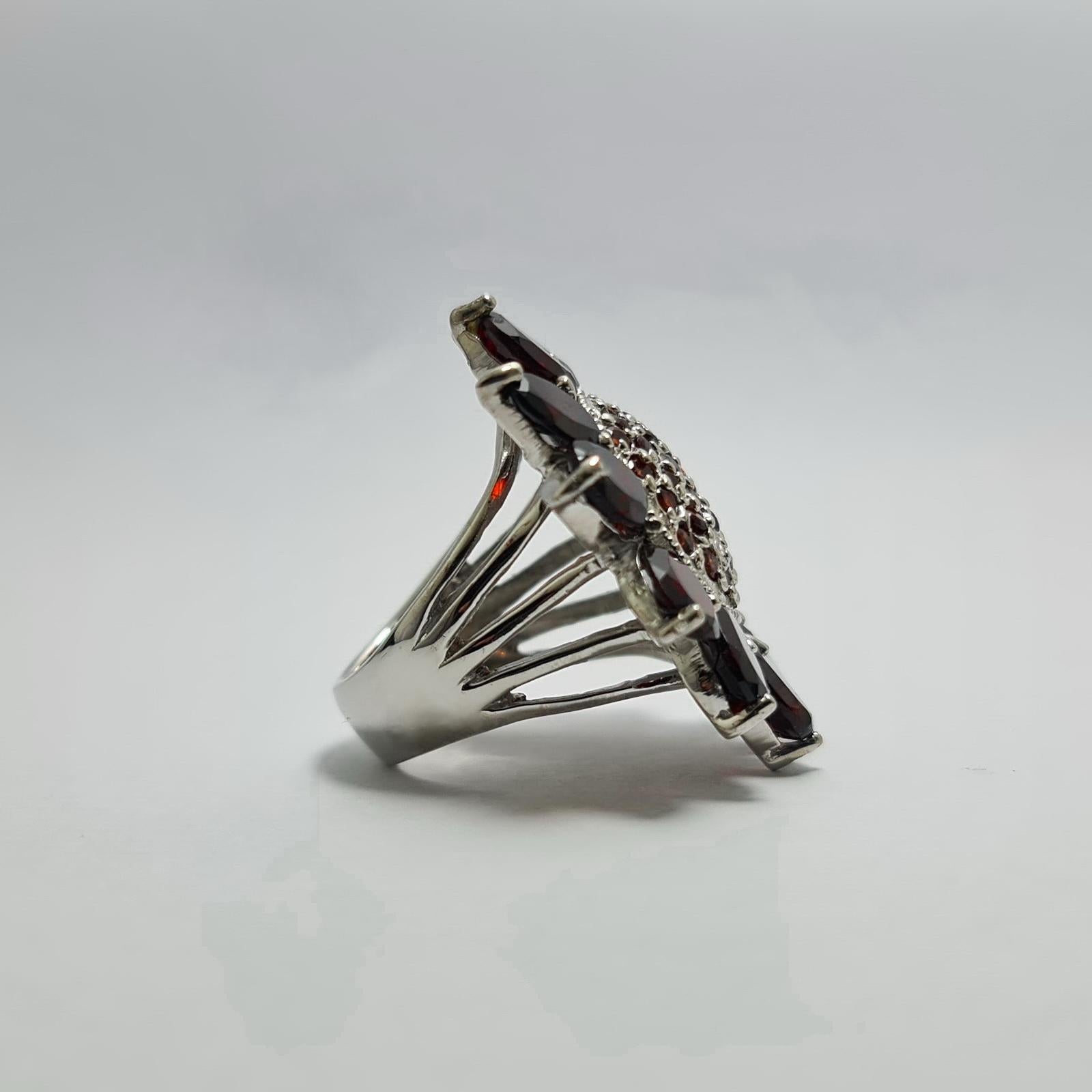 13 Karat natürlicher unbehandelter Granat Sonnenblume Sterling Silber Rhodium Platin Ring im Zustand „Neu“ im Angebot in Los Angeles, CA