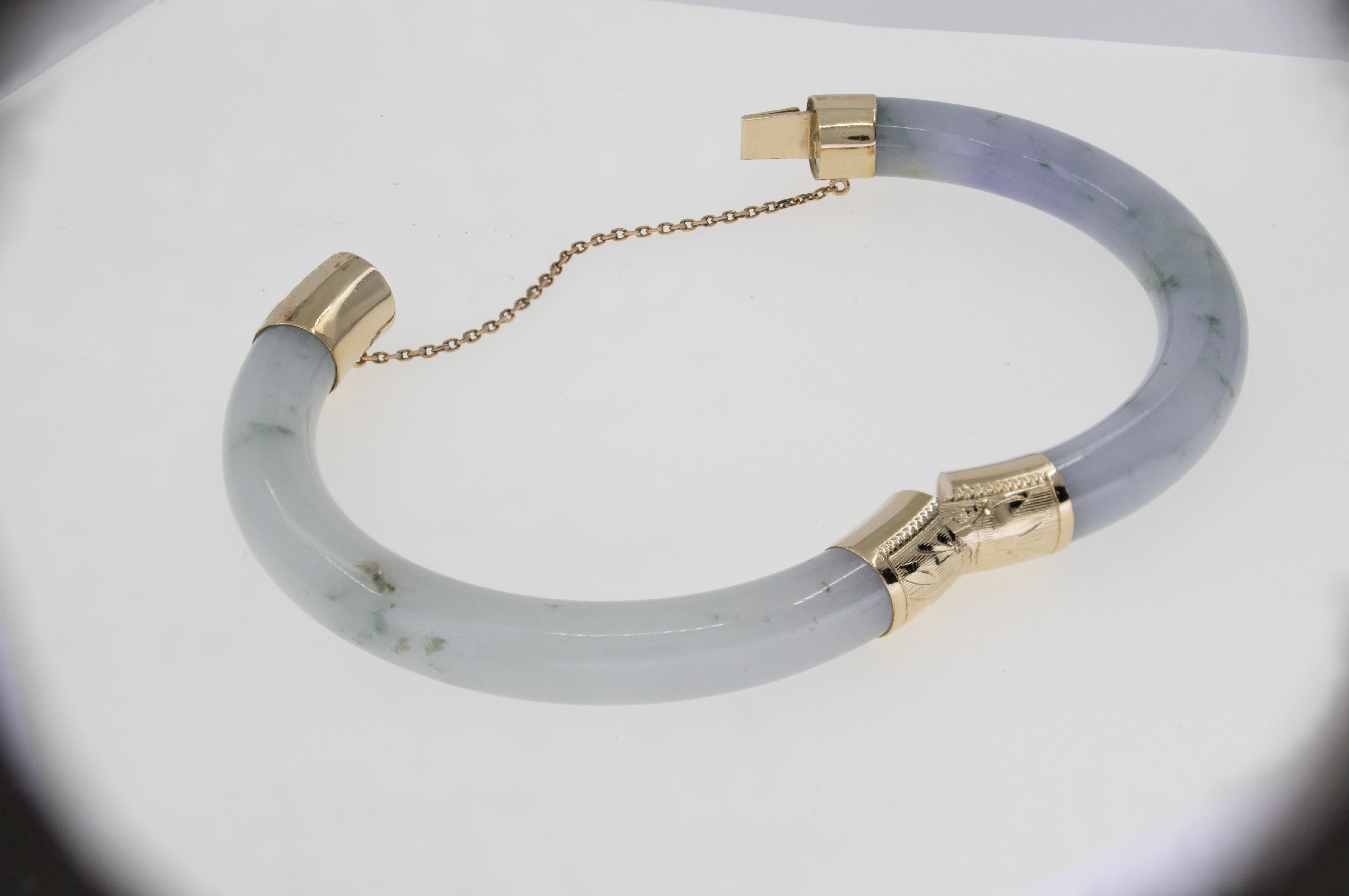 Natural Untreated GIA Certified Jadeite Jade 14K Gold Hinged Bangle Bracelet For Sale 3